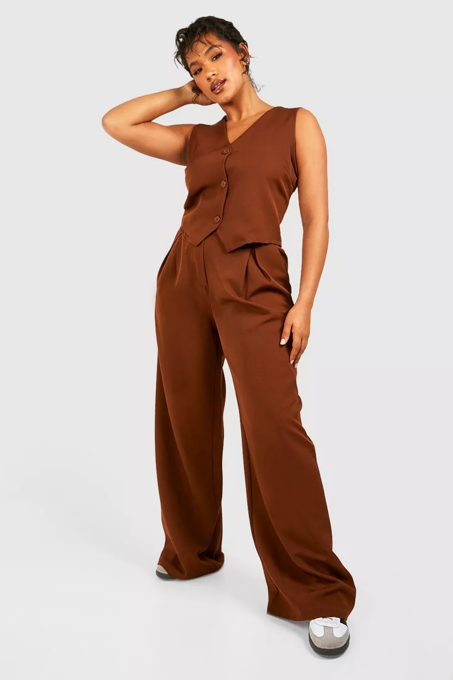 Plus Pleat Front Tailored Trouser | Boohoo.com (UK & IE)