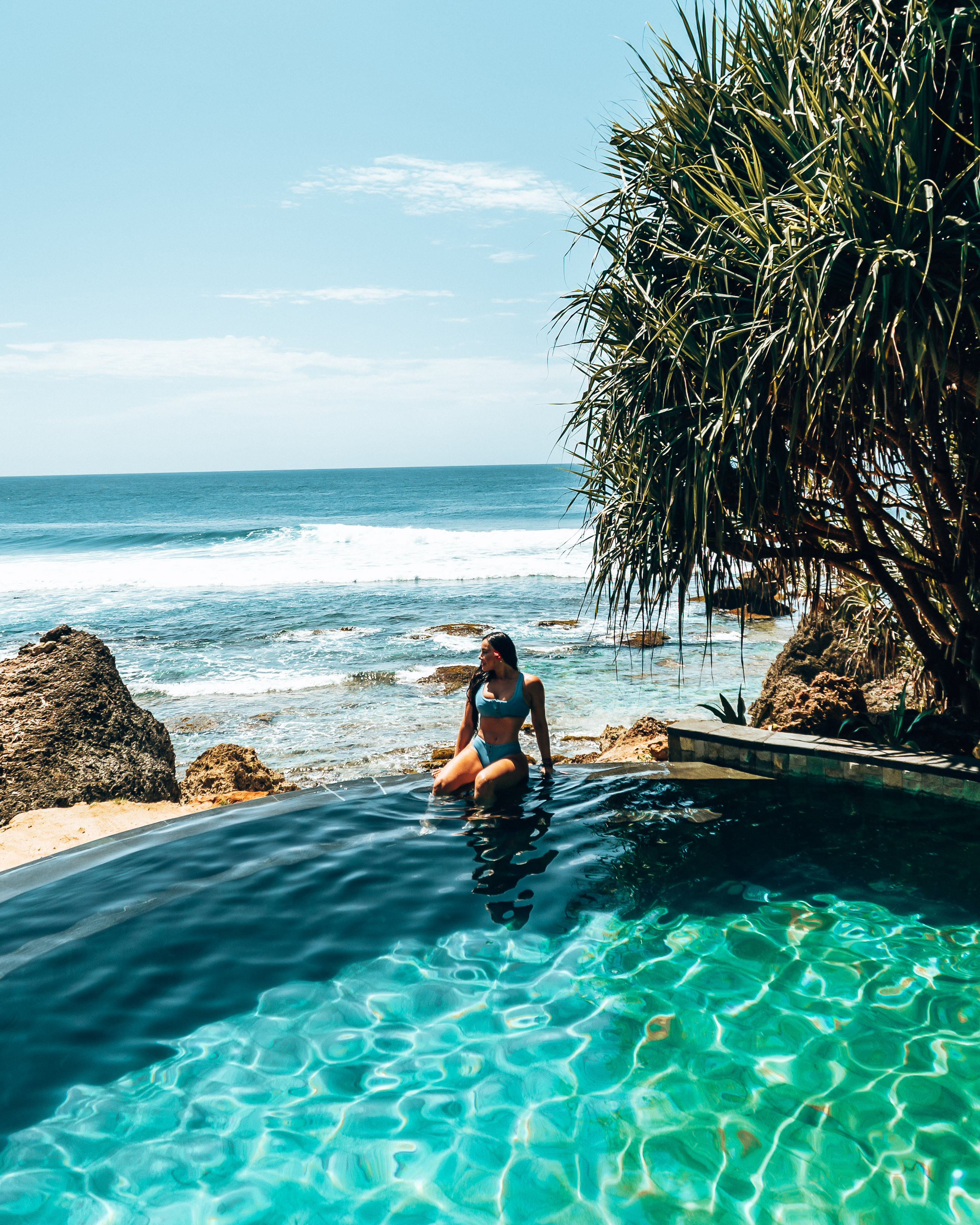 Creating content on a vacation doesn't have to be hard. Tagging my content favs. 

 #LTKvlog #LTKPetite #LTKTravel