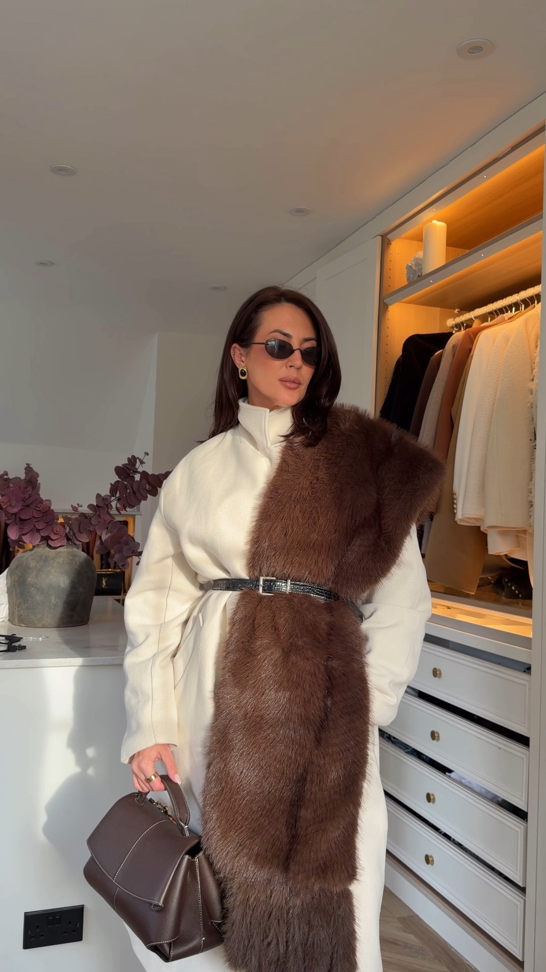 How to look chic this winter (without freezing)
Pinterest-inspired layers are the key. Thermals are your best friend they keep you warm without adding bulk, making layering effortless. Start with a good base, build with knits, and finish with a statement coat. 

Winter outfits chic outfit chic styling winter styling fur coa

#LTKwinter #LTKmodest #LTKworkwear