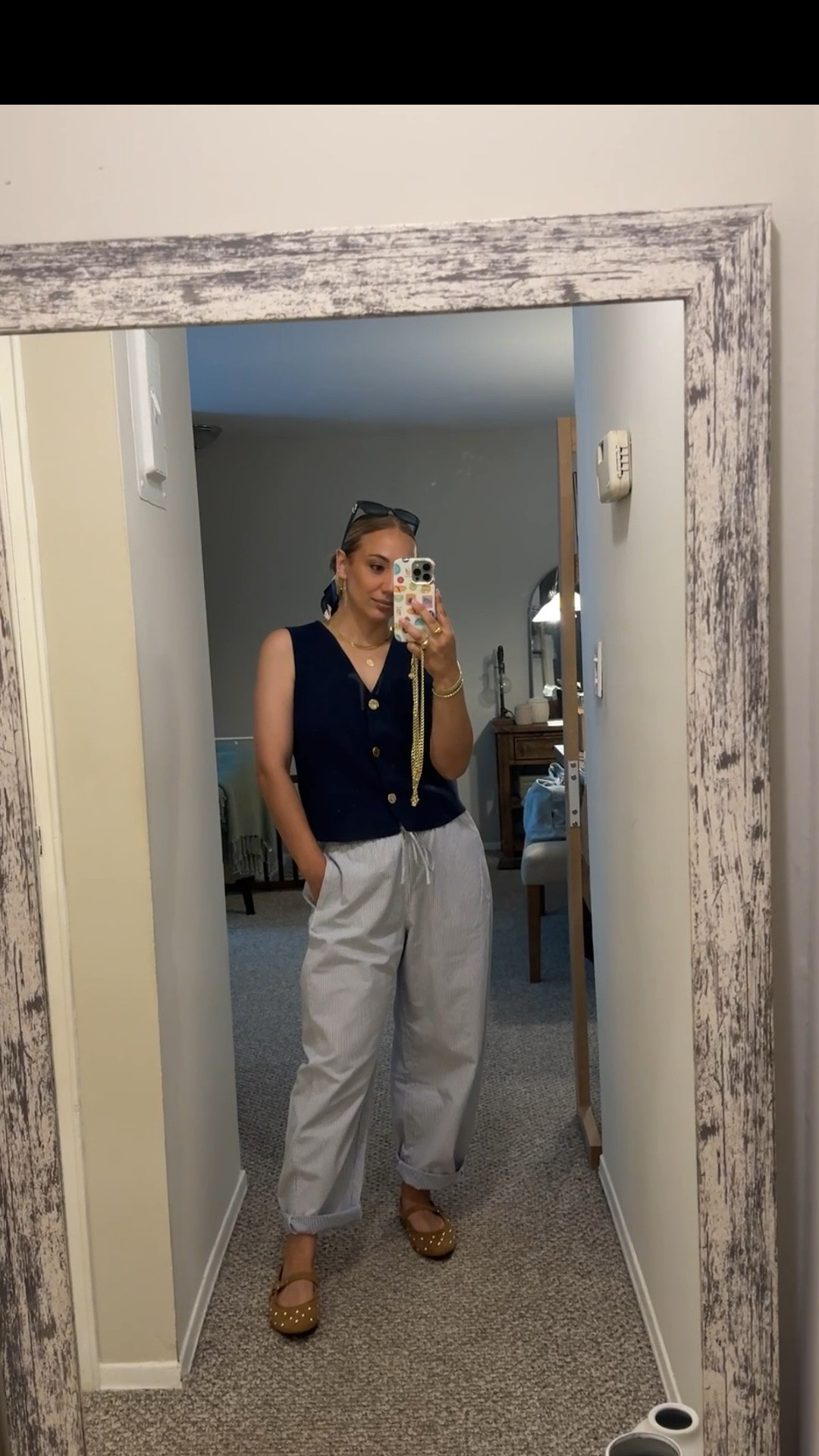 White and blue stripped barrel pull on pants and navy vest on medium 

#LTKOver40 #LTKSaleAlert #LTKSeasonal