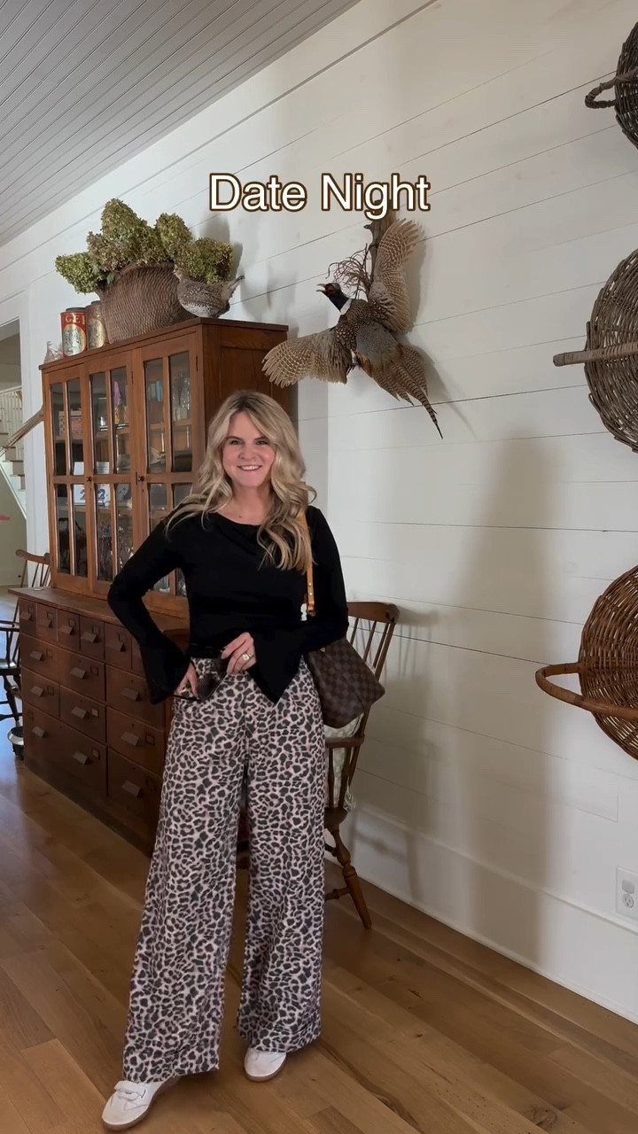 ✨Comment FITS to get the links to everything!
From errands to date nights-this is what fall style looks like for this mom of three! Which is your favorite look? *PS the leopard pants have an elastic waist band 🙌🏼 @cicybell.us #cicybell #cicylady #momstyleblogger #fallfashiontrends

#LTKFallSale #LTKSeasonal