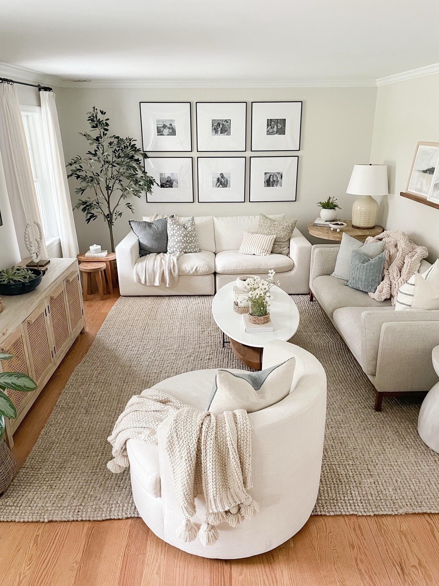 Coastal living room, Walmart home decor, coffee table, spring home decor, gallery frames, Pottery Barn rug

#LTKfindsunder100 #LTKstyletip #LTKhome