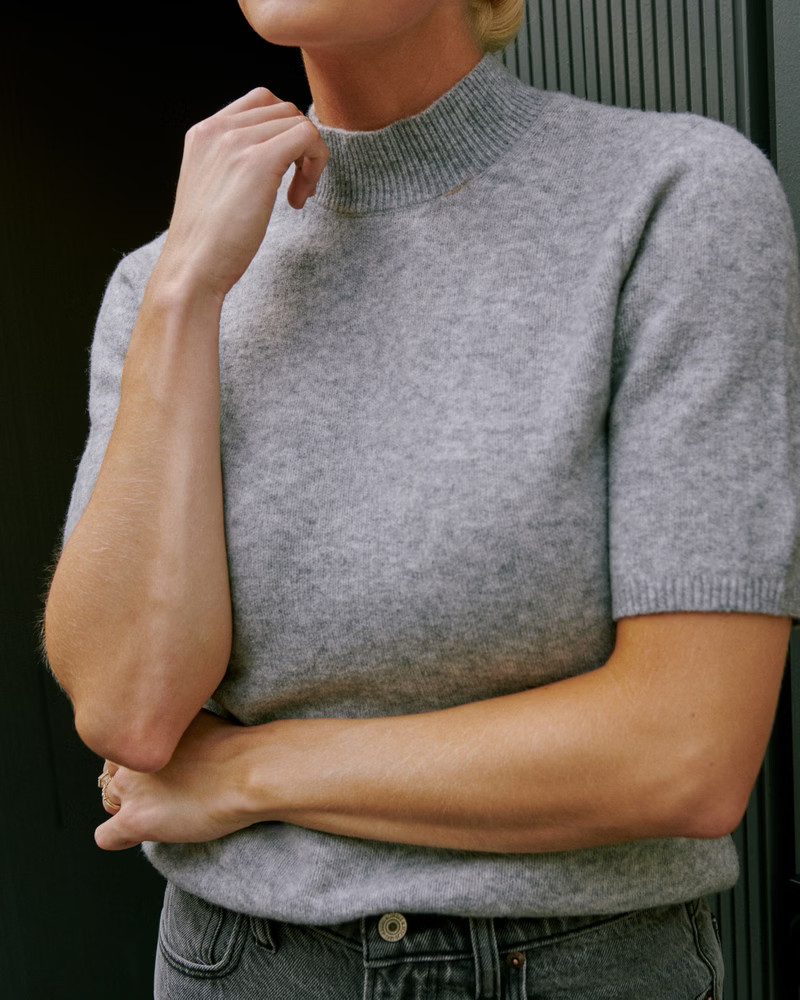 Merino Wool-Blend Short-Sleeve Mockneck Sweater | Abercrombie & Fitch (US)