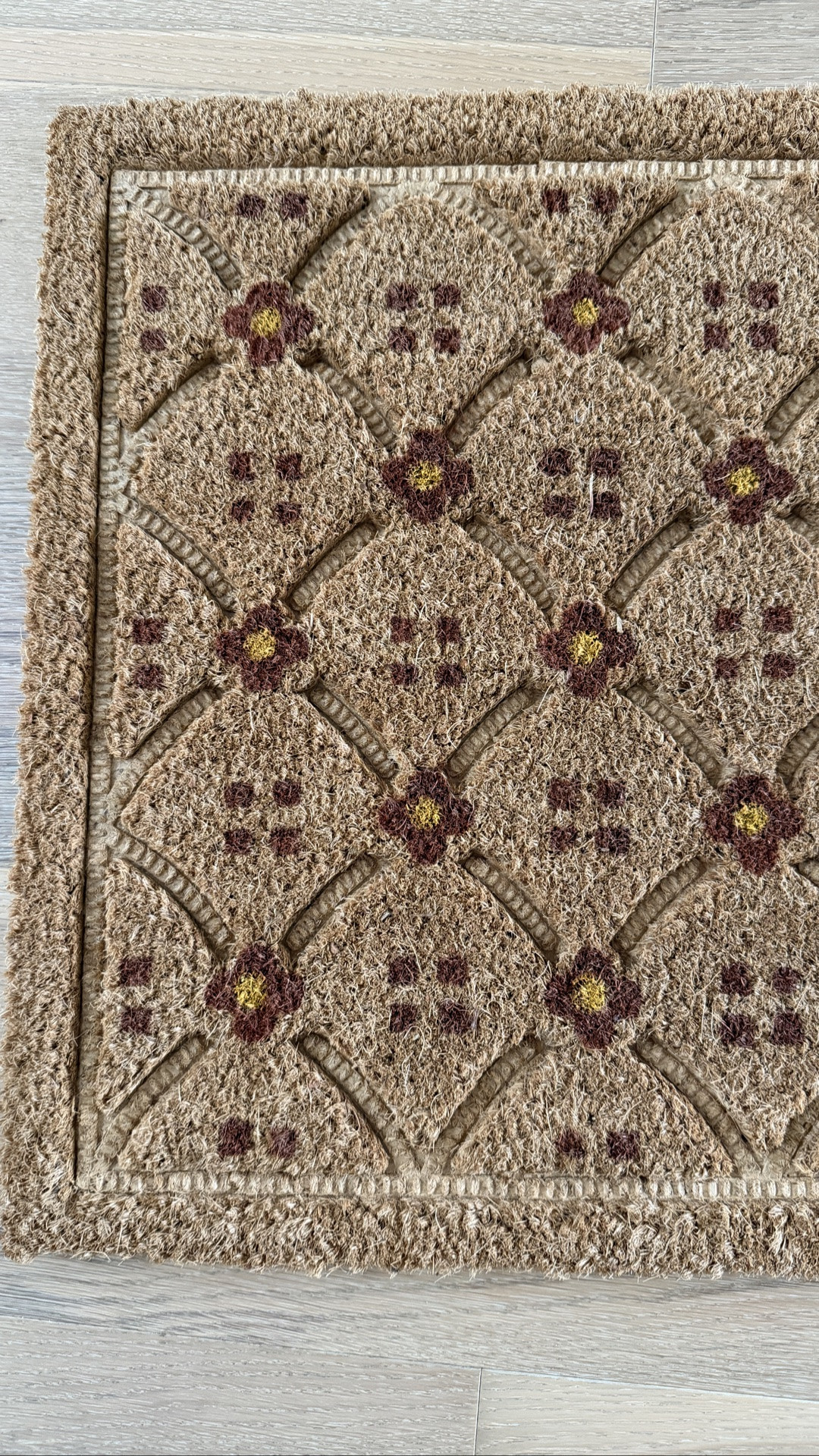Really adorable doormat for fall into winter! Would be so cute layered with a plaid or stripe rug underneath.

#LTKHome