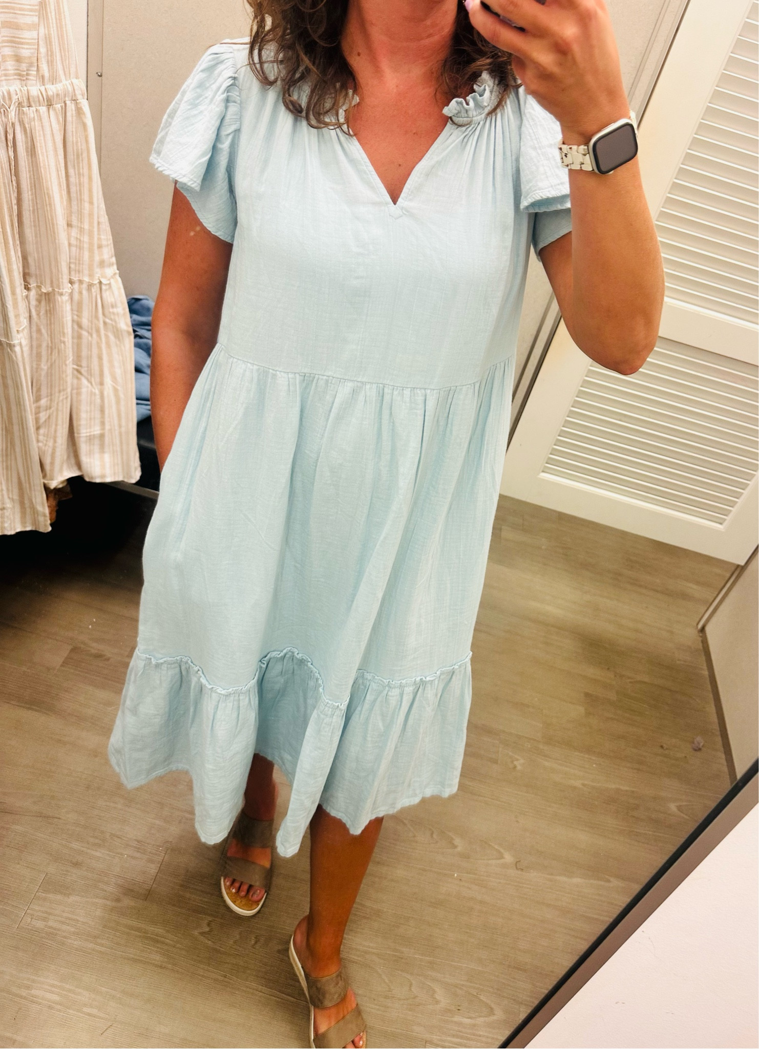 Another perfect day at school dress! It has pockets!! This is very flowy. I’m wearing an XS. 

#LTKSummerSales

#LTKBacktoSchool #LTKWorkwear