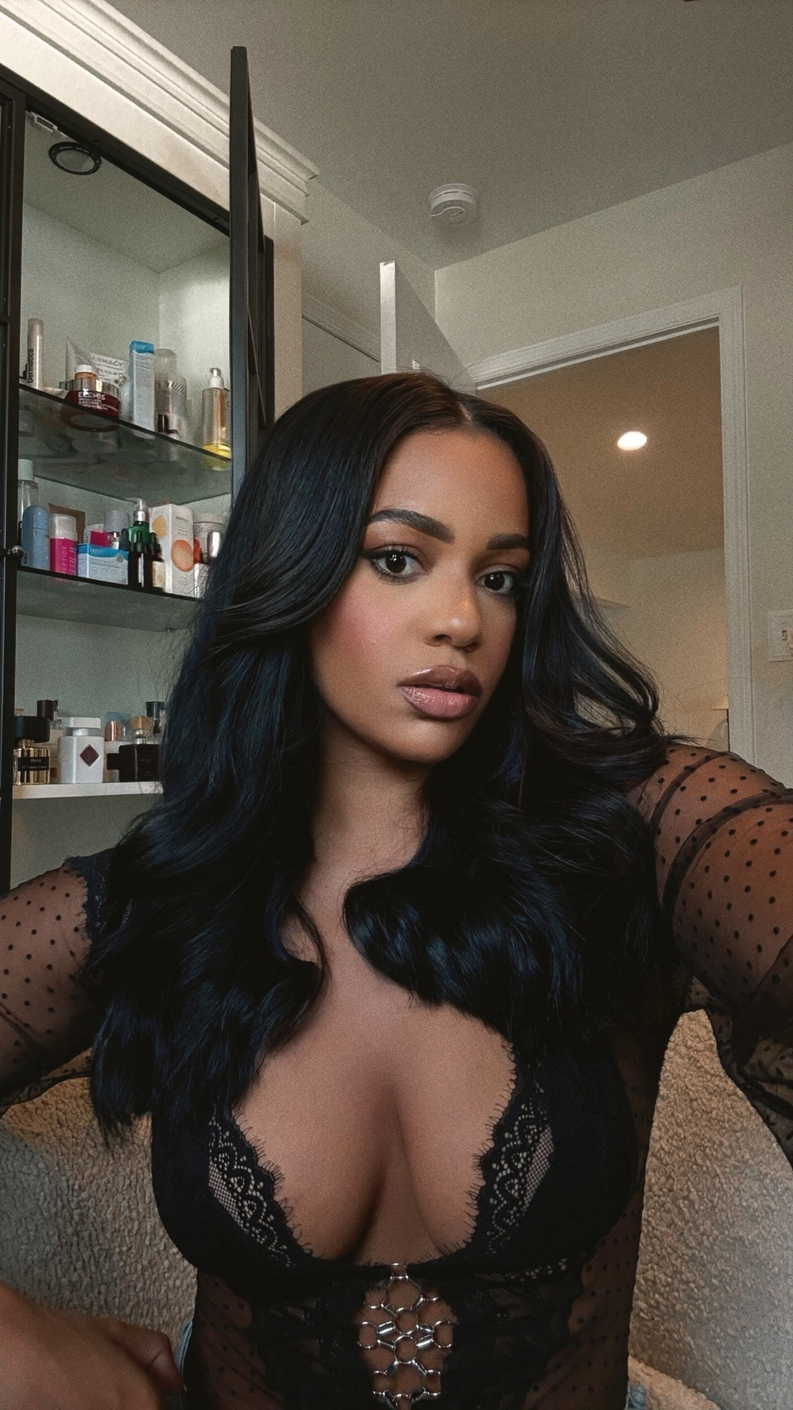 Sexy top 🤍 sold out but I linked similar from the same brand! Totally worth it 

#LTKBeauty #LTKParties #LTKStyleTip