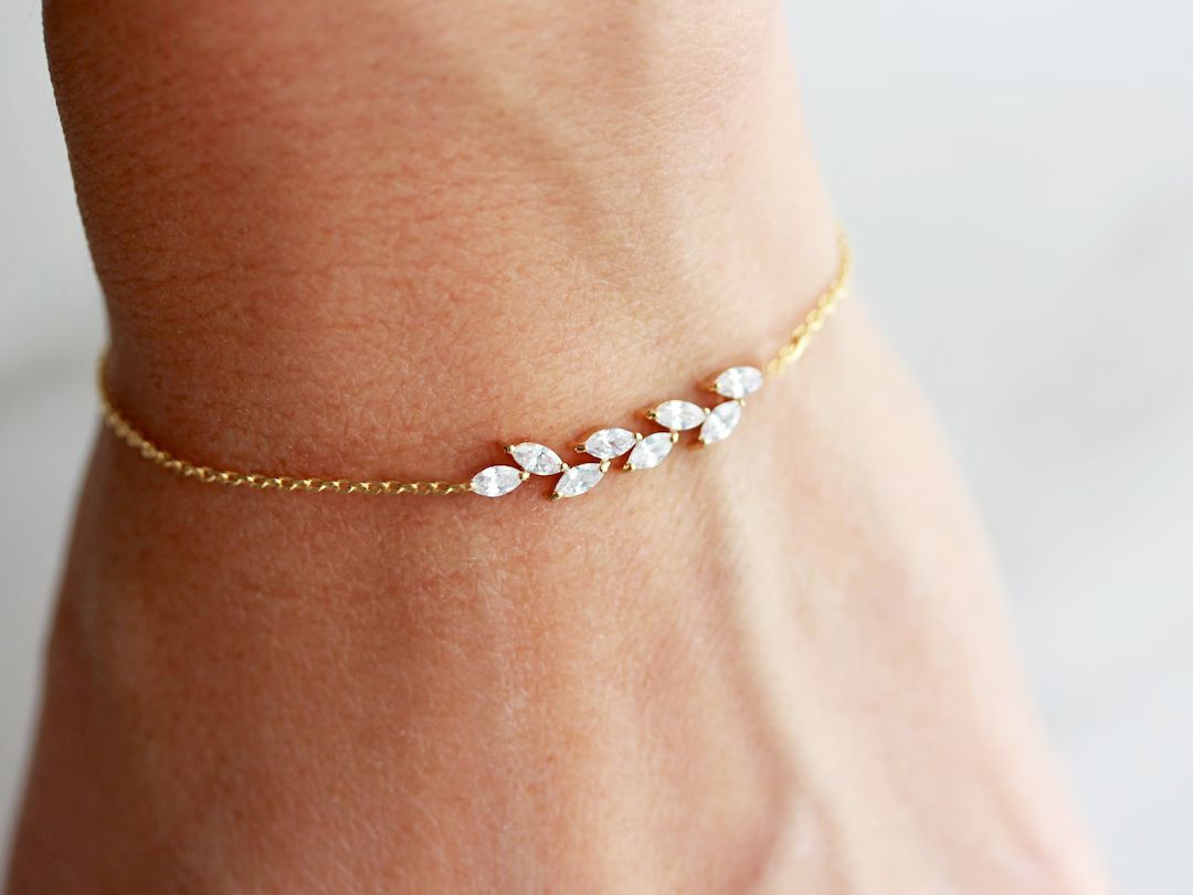 Dainty Bracelet • Crystal Bracelet • Delicate Bracelet • Bracelet Femme • Wedding Bracele... | Etsy (US)