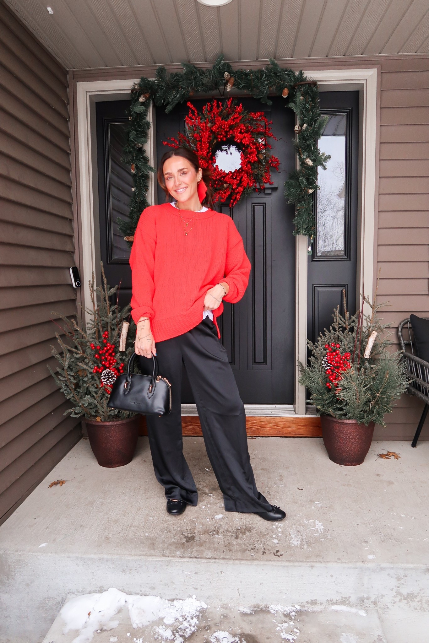 Budget Friendly Holiday Outfits!
Pants: true to size wearing small 
Sweaters: all oversized fit and wearing small 
#affordable #holiday #christmas 
#styletip
.
Oak & Luna code: CORTNEY20

#LTKSeasonal #LTKHoliday #LTKmomlife