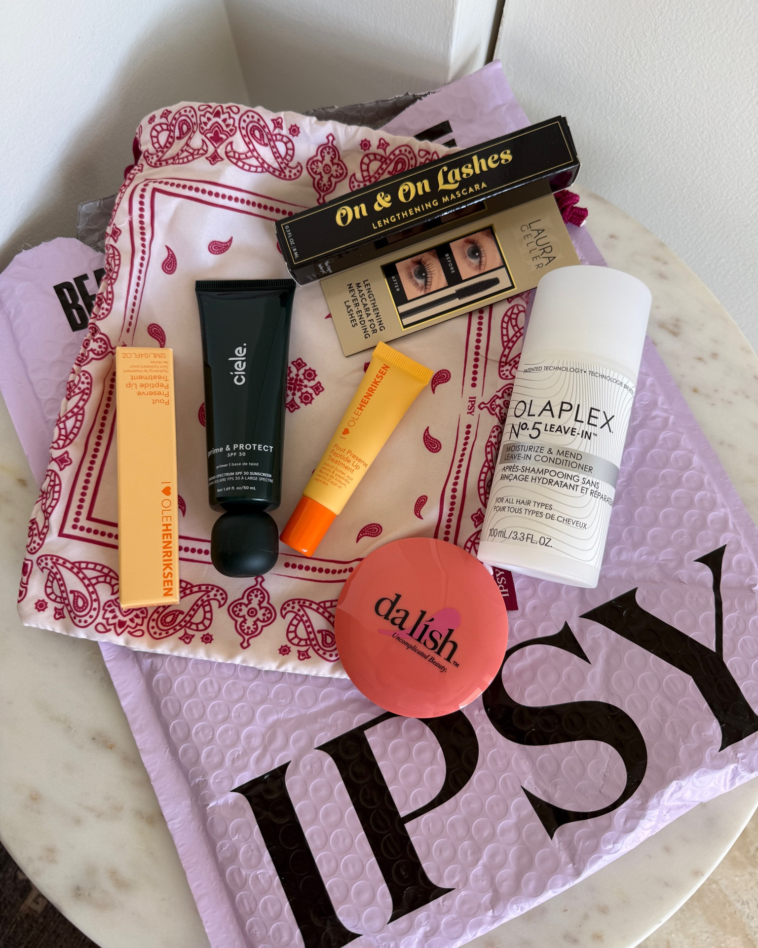 IPSY monthly beauty subscription 🤍 so much fun to try new products every month! #ipsy #beauty #olehenriksen

#LTKmomlife #LTKBeauty #LTKgrwm