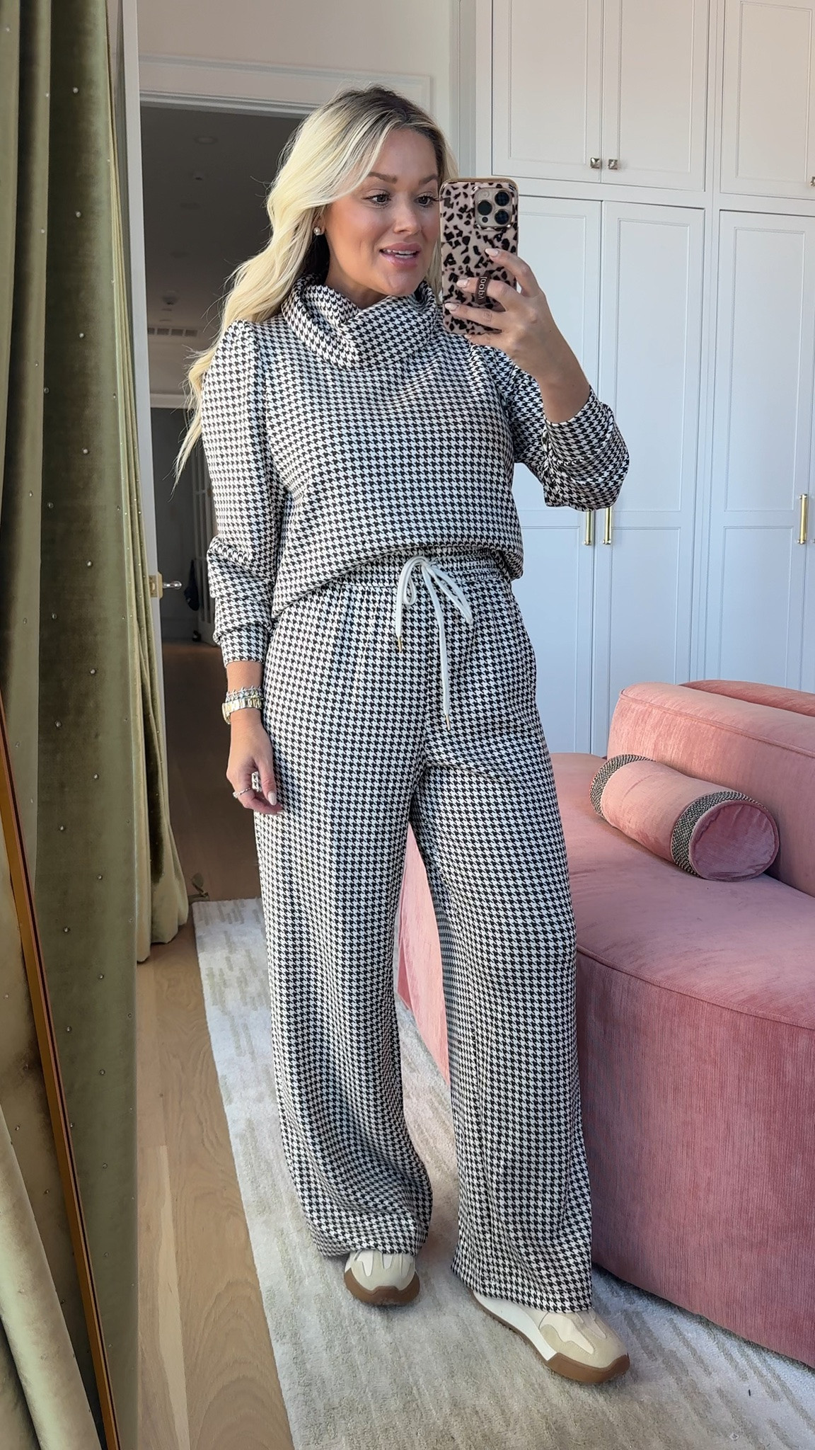 the fit of this set is so flattering & it’s so comfortable! @Belk 

 