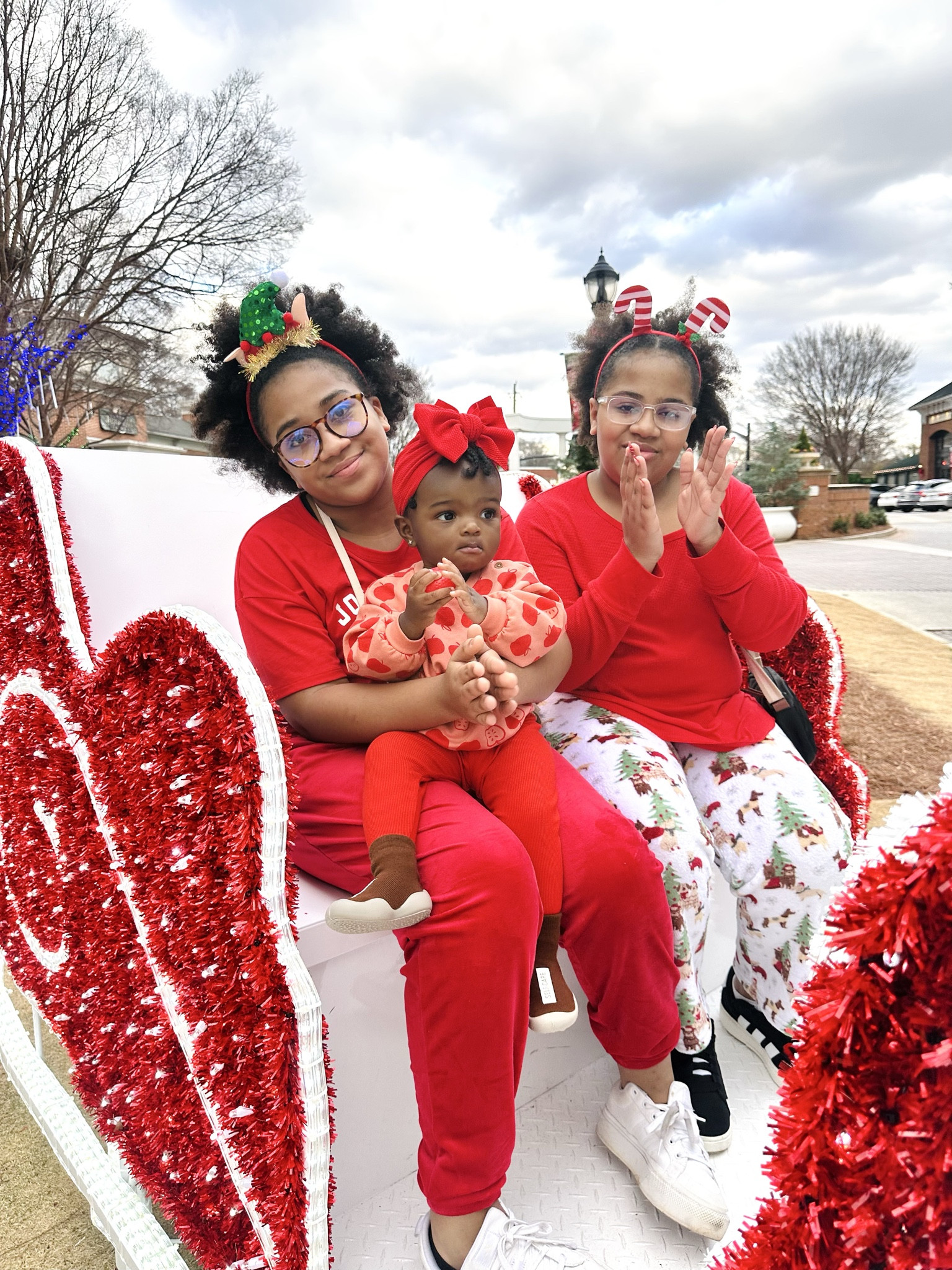 This is the end of the holiday shopping season 🎄✨
Your very LAST chance to grab those last-minute gifts and cozy essentials before Christmas is officially here.
I linked all my final must-have picks on LTK so you can shop quick, wrap it up, and enjoy the magic without the stress!

#lastminutechristmas #holidayfinalcall #christmasshopping #lastchance #holidayready #christmascountdown #LTKholiday #LTKfinds #LTKsale #shoppingfavorites #onlineshopping #ShoppingWithPriiincesss #Atlantamom #AtlantaCreator #Atlantacontentcreators

#LTKootd #LTKGiftGuide #LTKHoliday