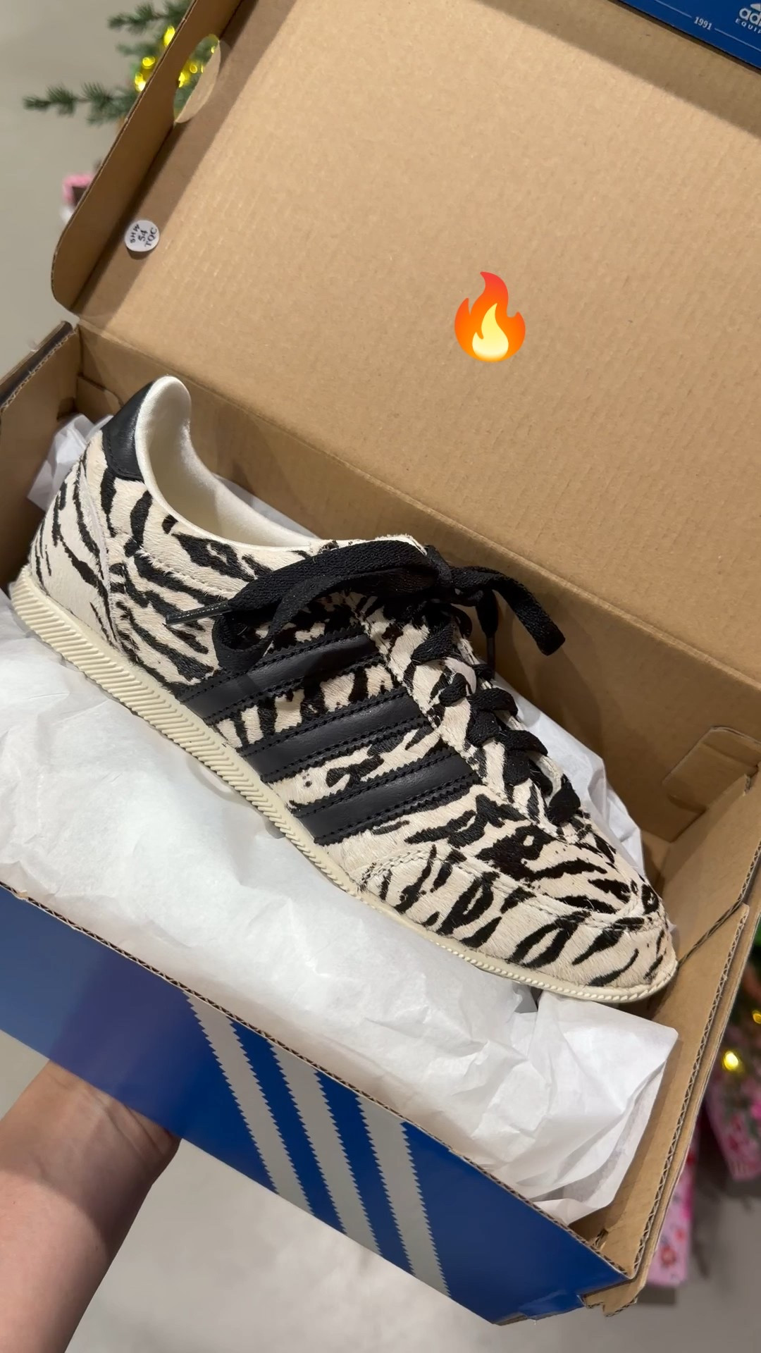 Don’t be mad when these are sold out and you can’t get your size!! Run and grab them now!! All sizes in stock.

#LTKGiftGuide #LTKTall #LTKPetite