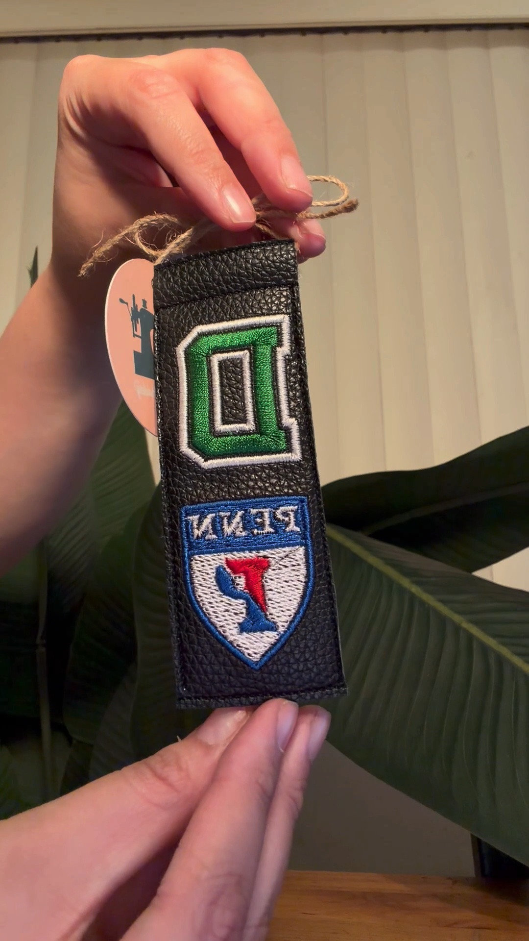 Let’s make a double sided keychain

#LTKstorytime #LTKTravel #LTKdayinmylife