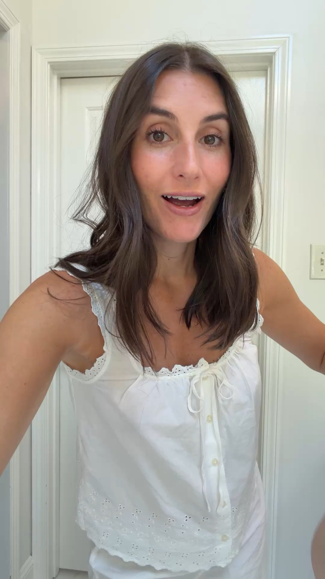 I found the perfect strapless bra from @victoriassecret - it’s super supportive, incredibly comfortable, and actually stays in place so you’re not adjusting throughout the day 👏🏻
#VSPartner