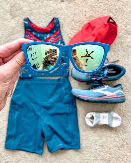 Today’s run fit! Inspired by the Avengers! Perfect for runDisney race training or even race day!

Captain Marvel too can be purchased at Crowned Athletics. Use code AMYSBALANCINGACT to save 💙

#LTKSeasonal #LTKfitness