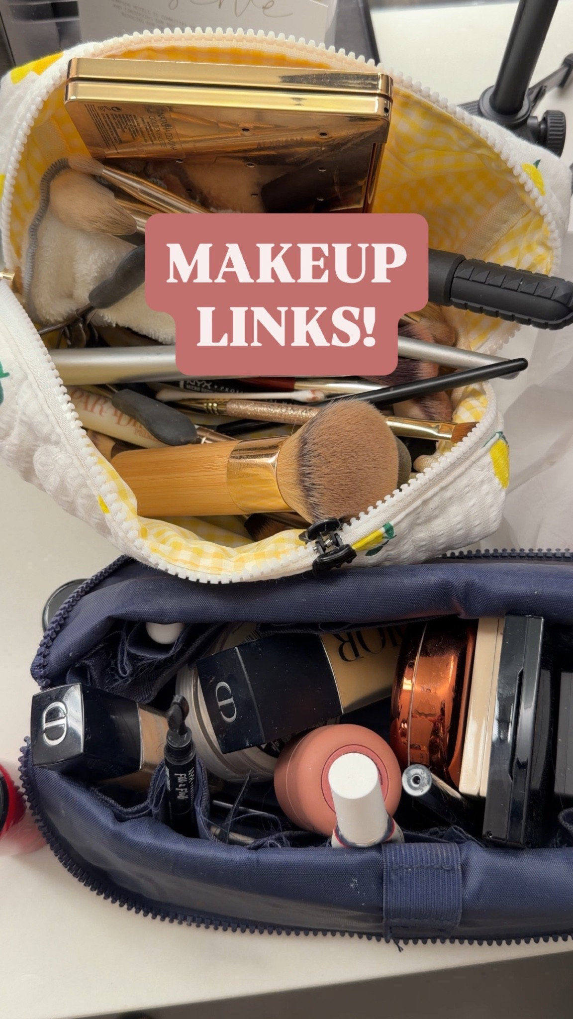 Eyeshadow palette: coffee in hand
Liquid liner: intense black 
Brown liner: cocoa 
Powder:3N
Contour: thrilled 
Bronzer: 03 
Blush: 44 nude lavalliere 
Blush balm: 5 mauve
Lip liner: tan
Lipgloss: she’s flirty

#LTKNYFW #LTKgrwm #LTKBaby