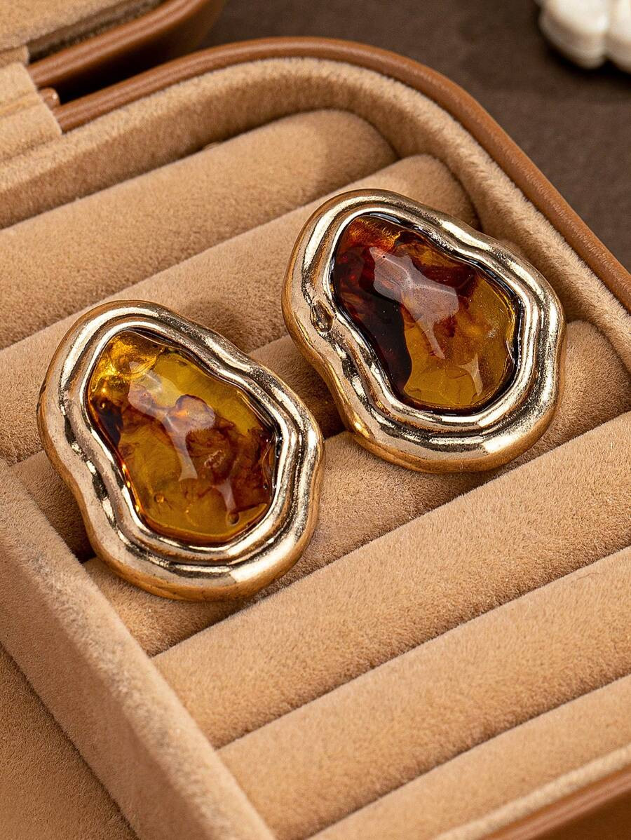 1pair European & American Fashionable Asymmetrical Shaped Vintage Simple Elegant Commute Earrings | SHEIN