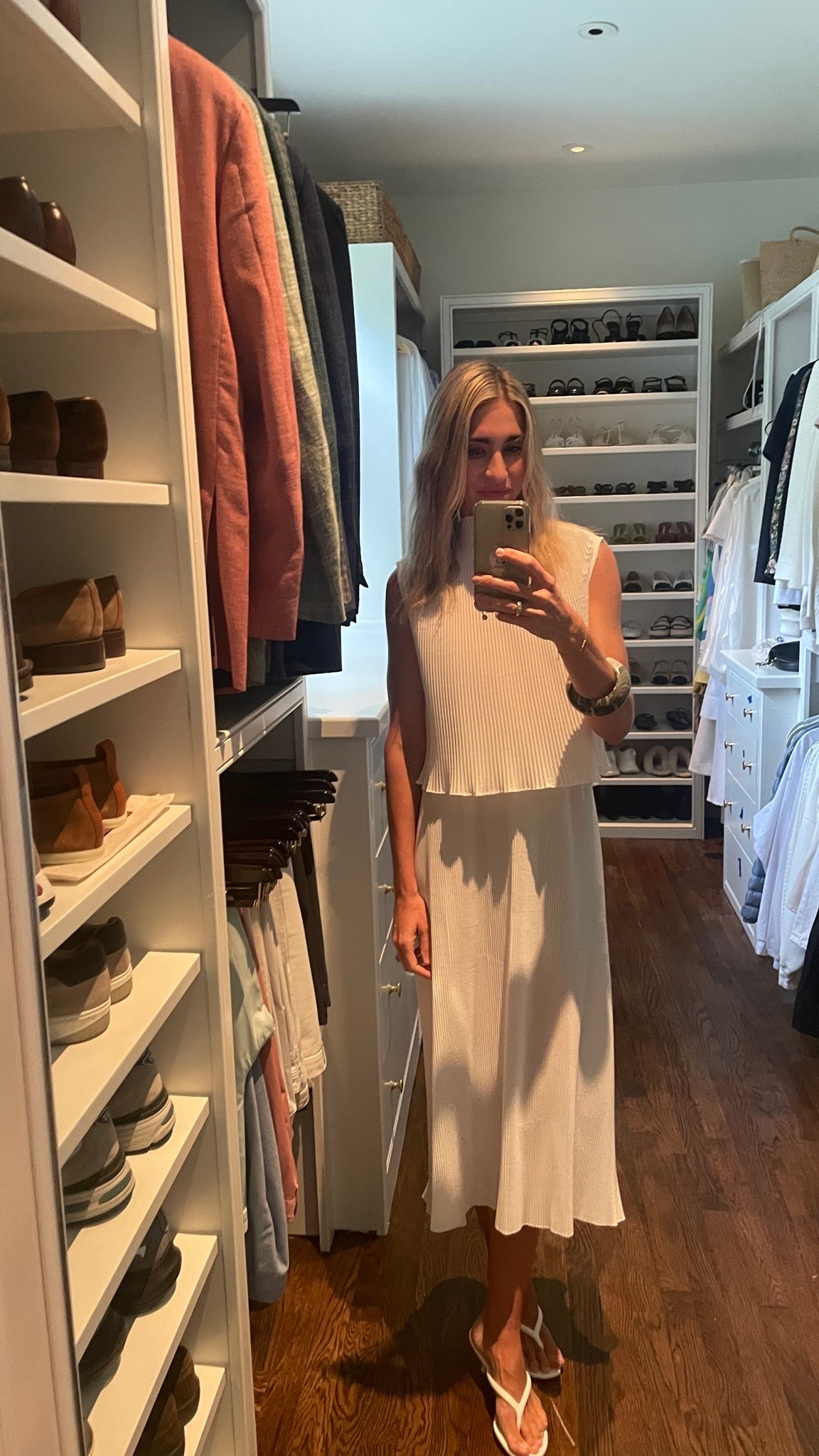 Summer whites ! 🐚🐚