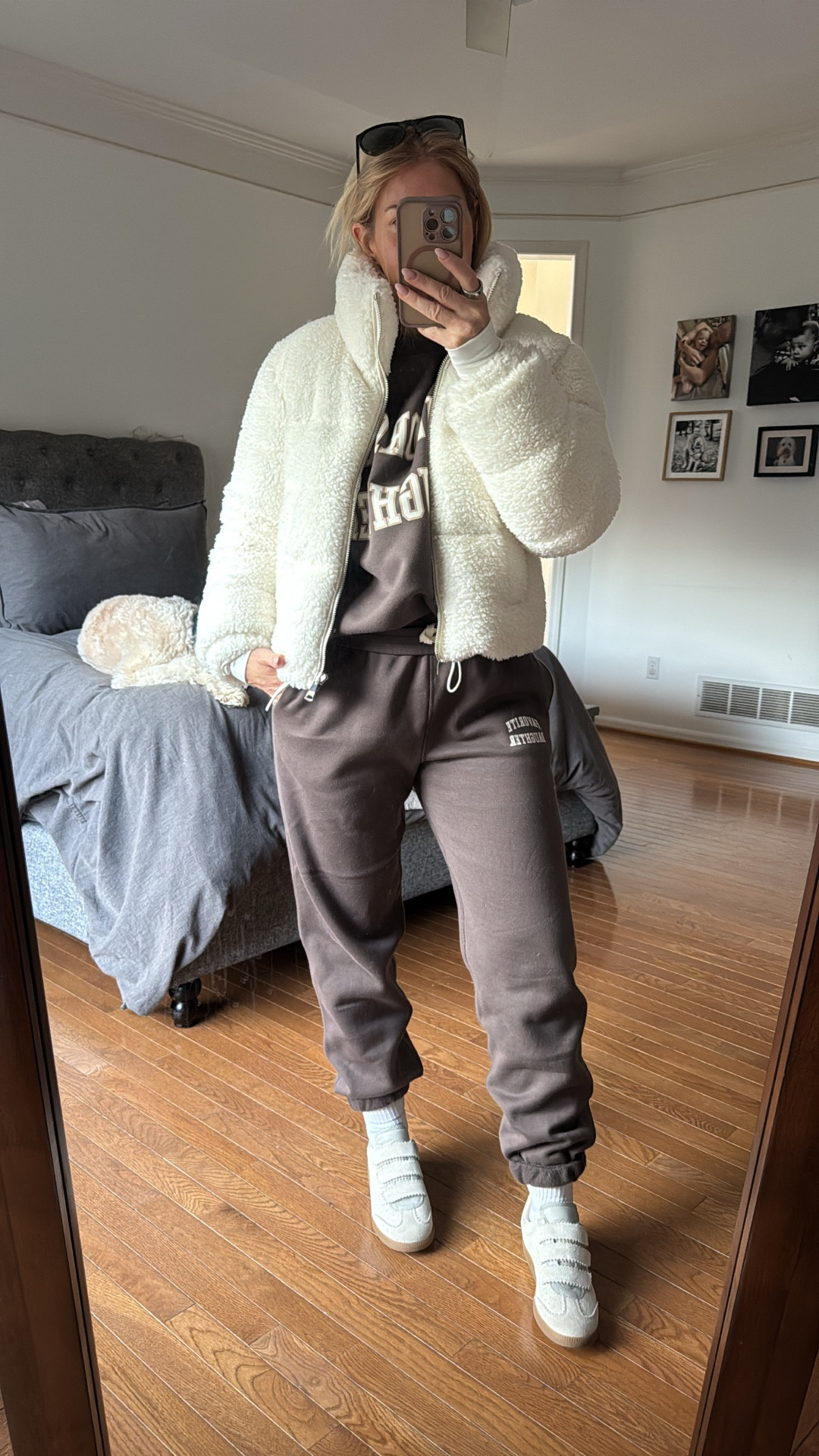 Sideline style- comfy , cozy and looking put together all from @saks 
#saks

@shop.LTK, #liketkit #sakspartner

#LTKootd #LTKgrwm #LTKCyberWeek