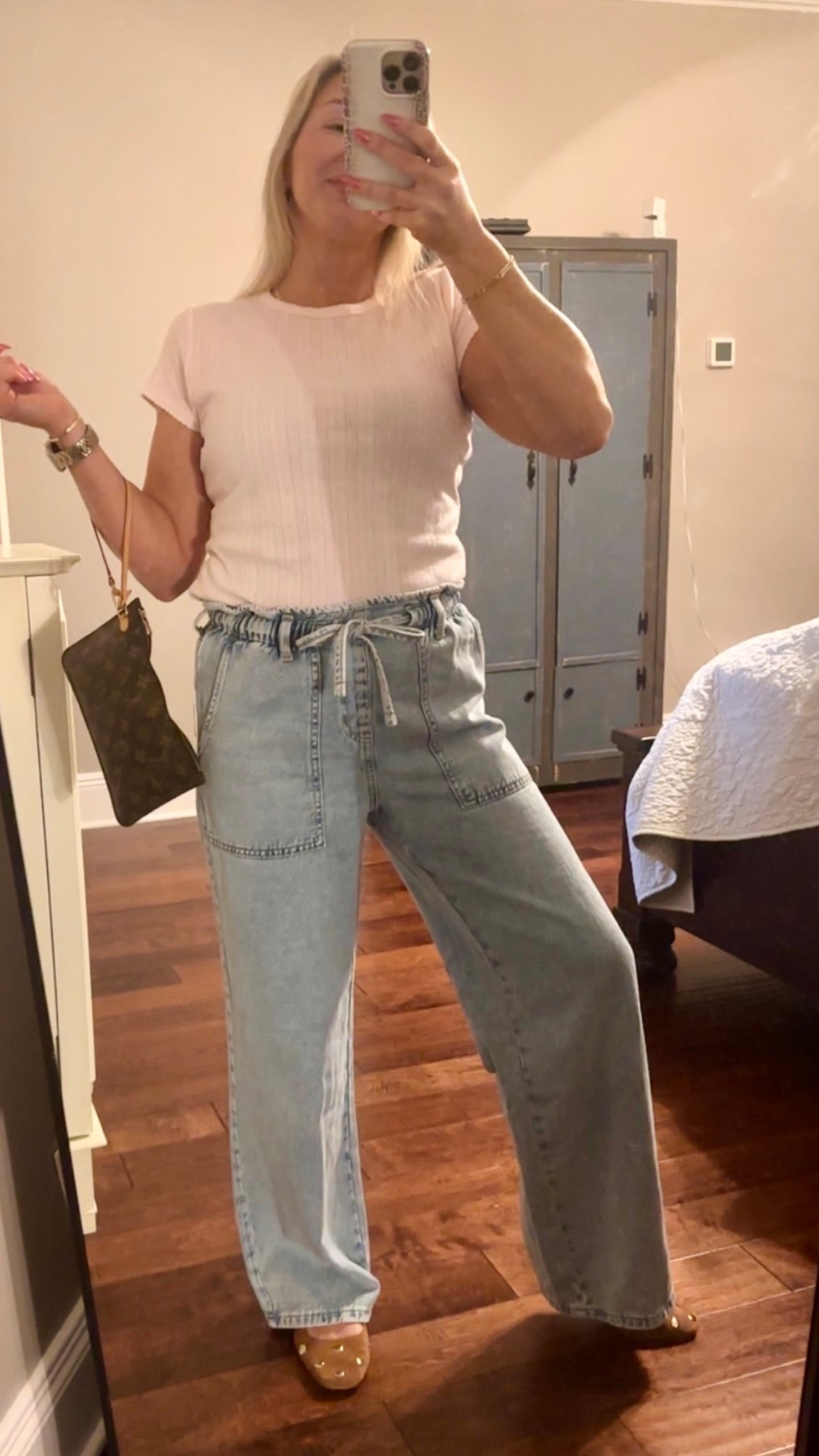 The ‘Gap’ jeans! Entire outfit from Walmart!! #WalmartFinds #Gaplookalikes #BudgetFinds

#LTKU #LTKSpringSale #LTKmomlife