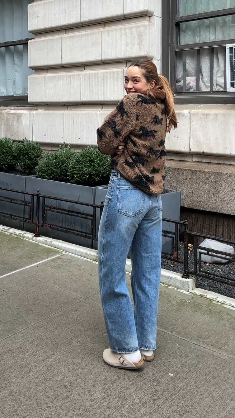 Everyday denim and the best fall fleece!! 

#denim #fleece #pistola #thegreat #fallfashion

#LTKSeasonal #LTKStyleTip #LTKVideo