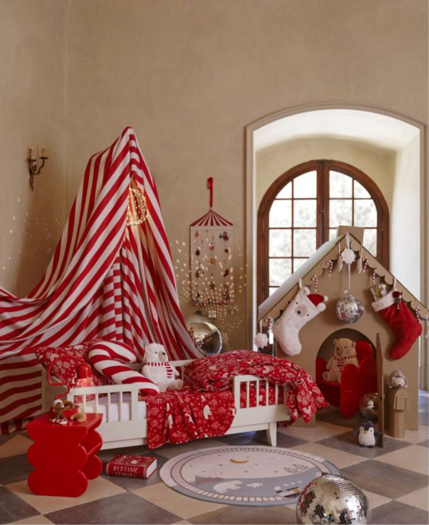 Christmas dreamy kids room!
#ltkeurope #ltkfamily #ltkhome #ltkitaly #hm #hmhome #hmfinds #holiday #kidsroom #babyroom #nursery #christmas #christmasdecor #christmasdecorations #toys #stuffedtoys

#LTKHoliday #LTKbaby #LTKkids