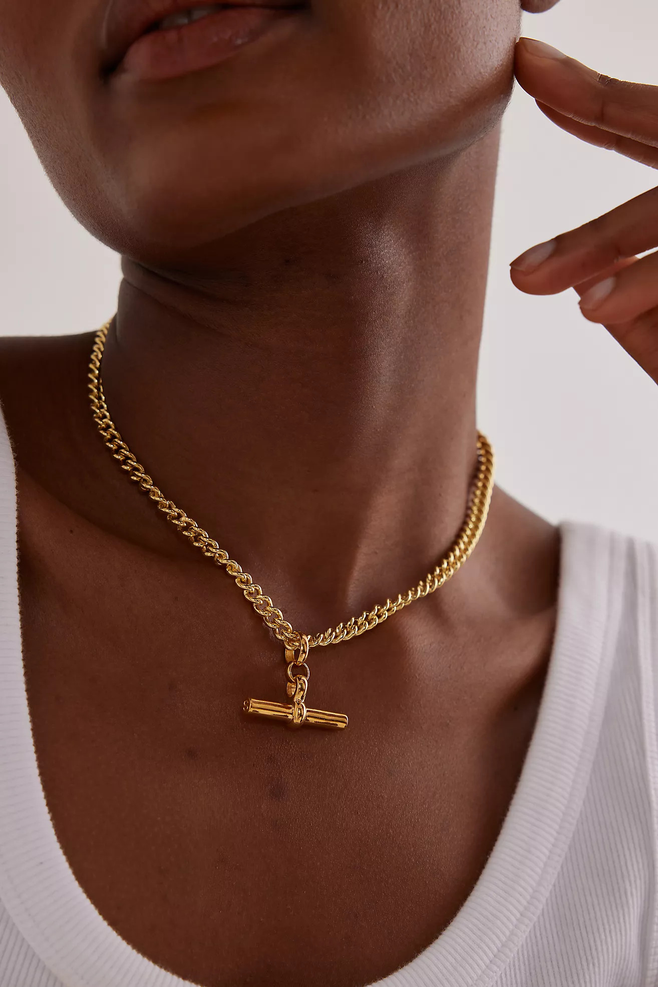 Tilly Sveaas Gold-Plated T-Bar Curb Link Necklace | Anthropologie (UK)