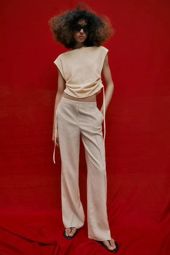 SLIM FIT - ROUND NECK - REGULAR LENGTH - DROP SLEEVET-shirt with main fabric made from cotton yar... | Zara UK