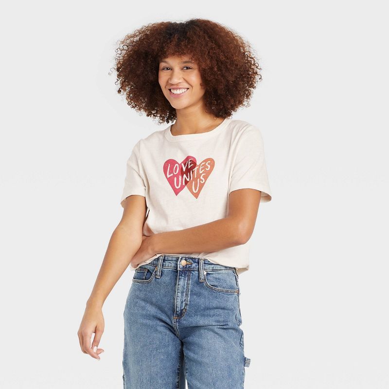 Women's Short Sleeve T-Shirt - Universal Thread™ Cream | Target