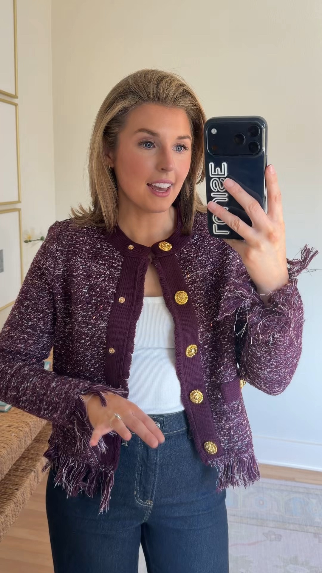 Workwear outfit idea! Wearing a S in sweater and jeans