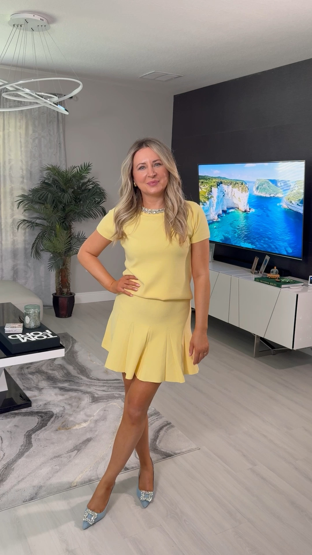 Super cute set! TTS
wearing small in all
Shoes run big. I’m usually 6,5 and I’m wearing 6.
Save 35% with code AGGISAVE35
@VICI  

#LTKootd #LTKNYFW #LTKWorkwear