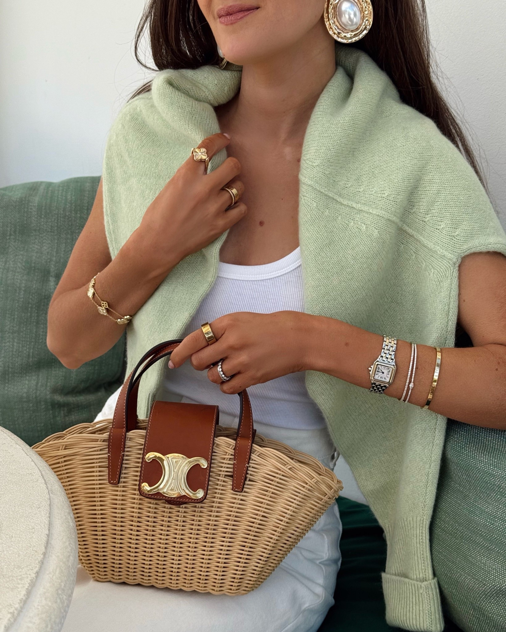 The summer staples 🤍

Jewelry, handbag, bracelets 

#LTKootd #LTKSeasonal #LTKTravel