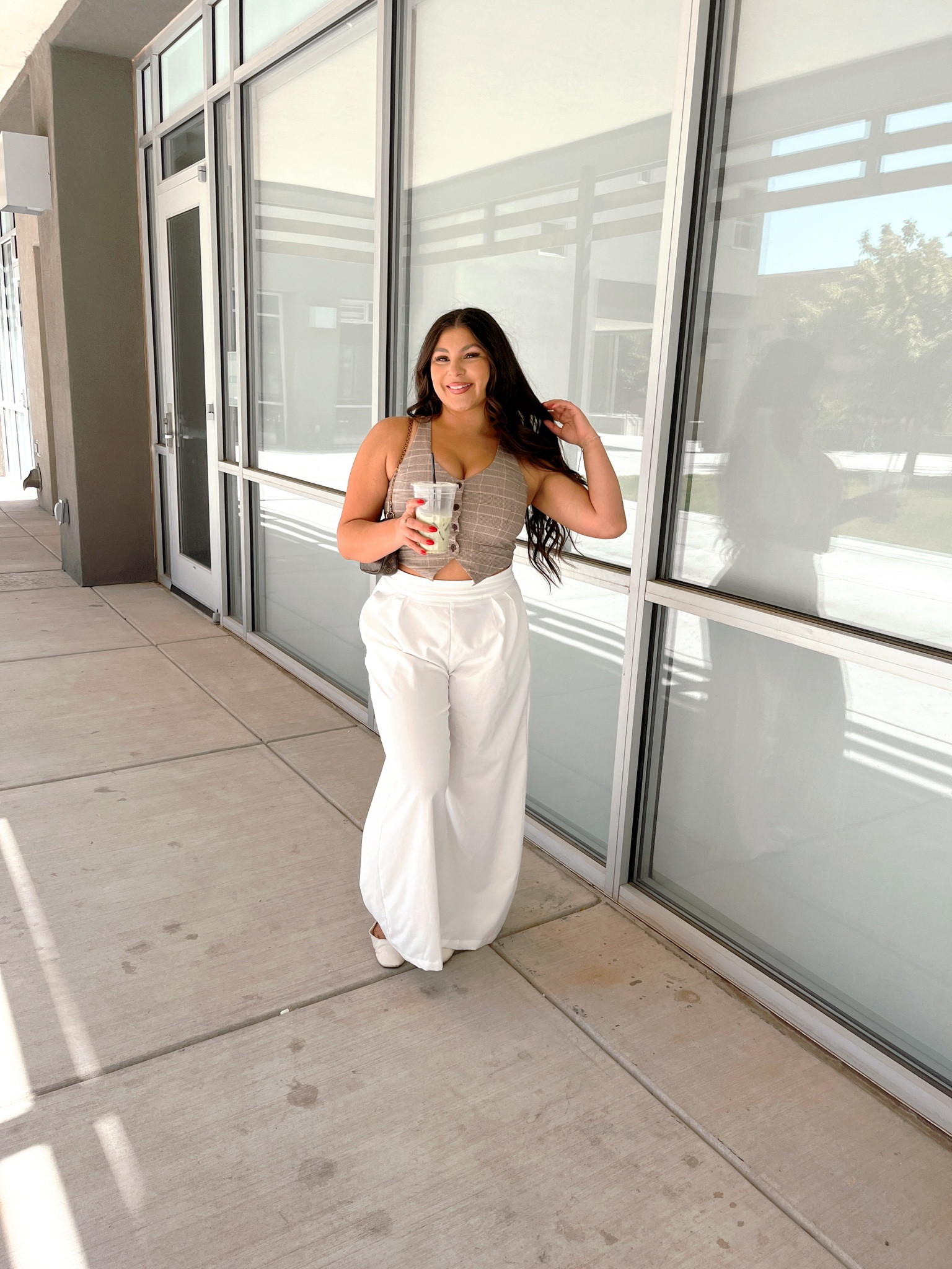 Fall outfit, fall fashion, fall outfit idea, white pants outfit, button up vest outfit, transition fall outfit, fall ootd