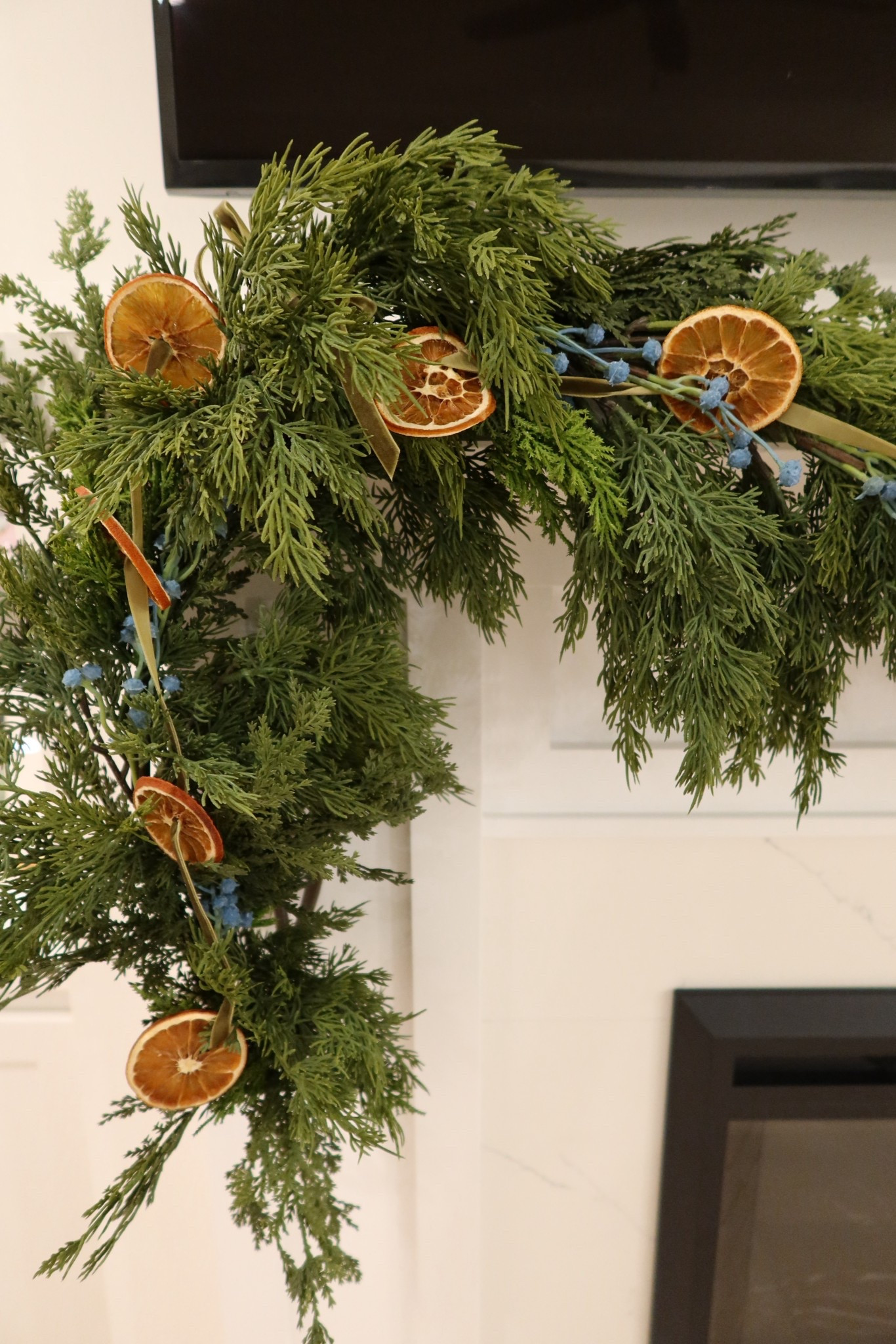 The best real touch garland!! Run its 30% off!!!!

#LTKSeasonal #LTKHome #LTKHoliday