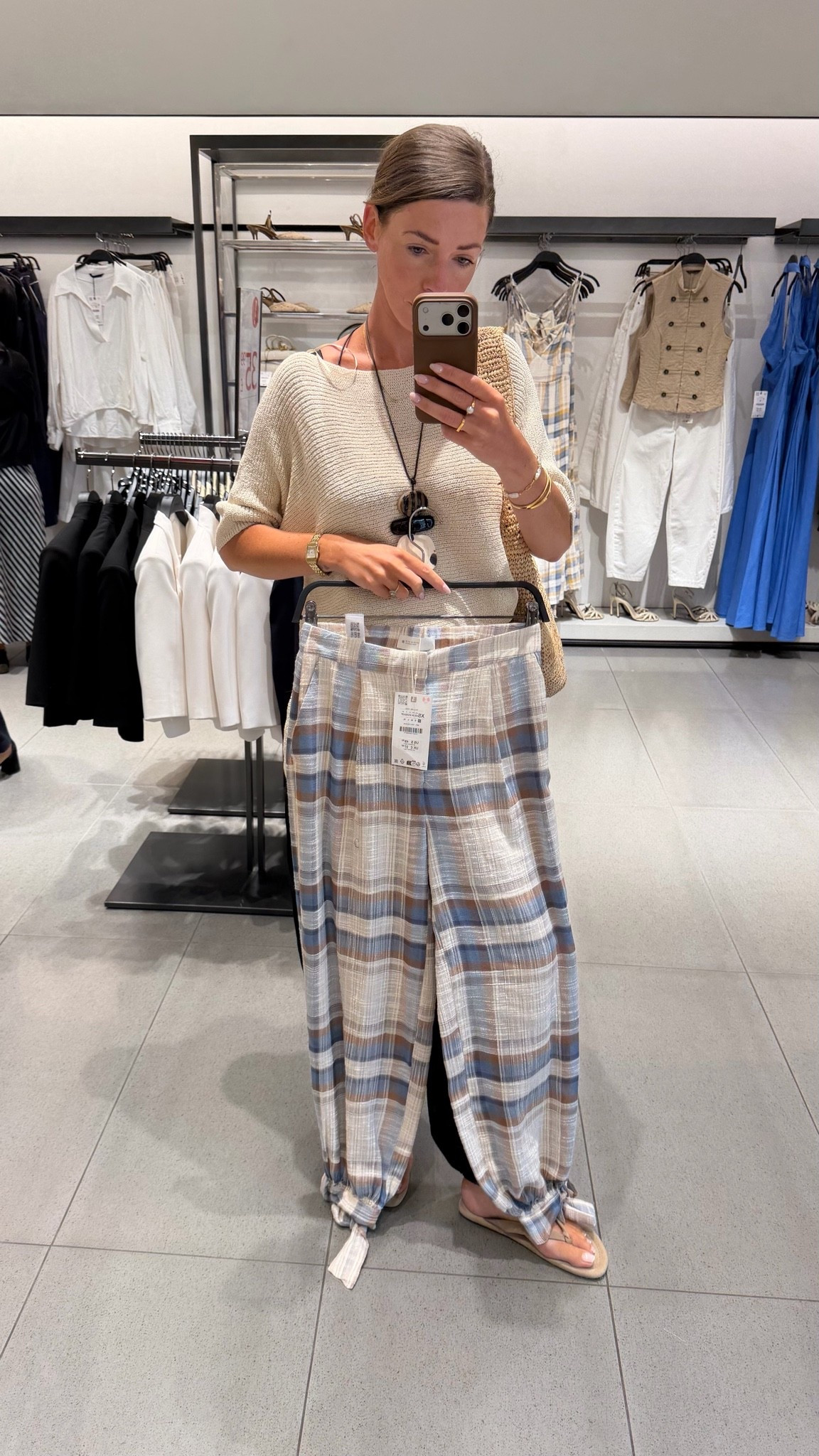 So obsessed with these balloon pants!! 😍
