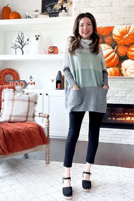 Colorful fall poncho and jeans 