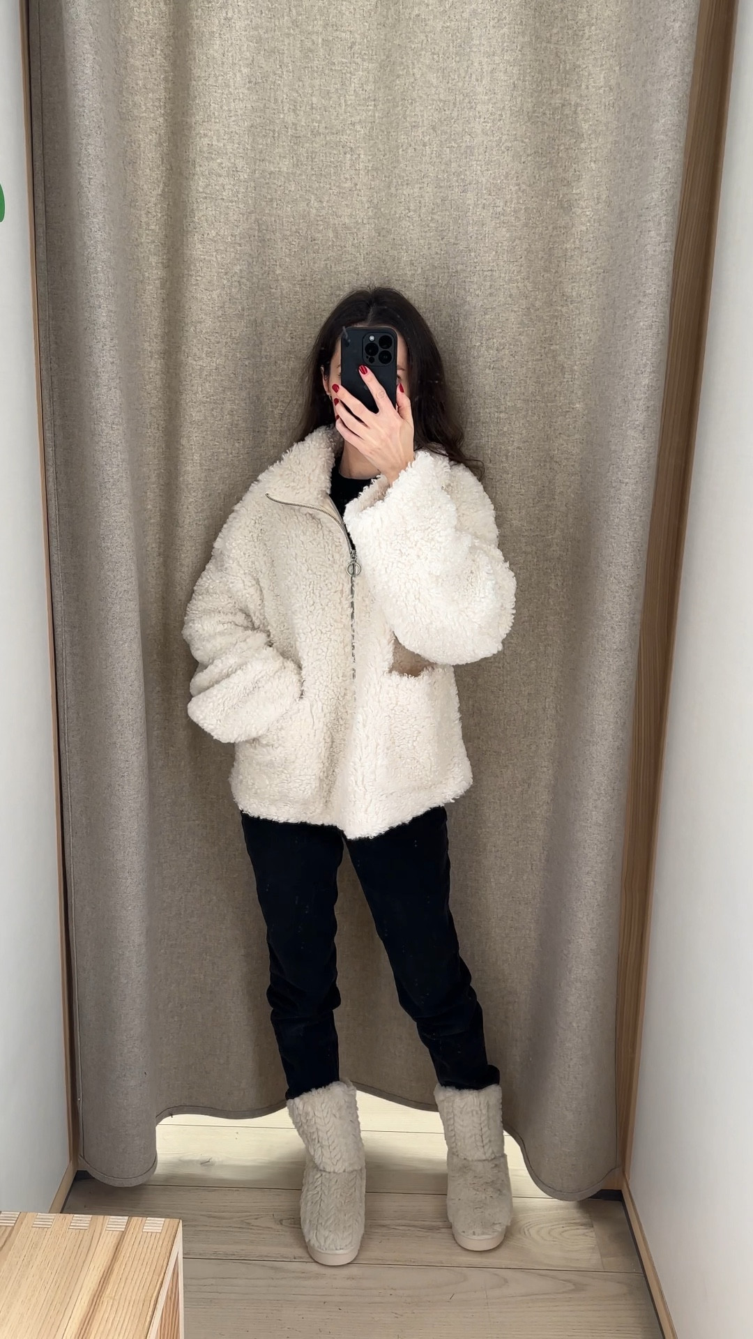 Creamy white outwear selection to brighten up your winter wardrobe 🖤 All the pieces are by Benetton. I am wearing XS-S sizes depending on the model. #benetton #outwear #coat

#LTKstyletip #LTKSeasonal #LTKVideo