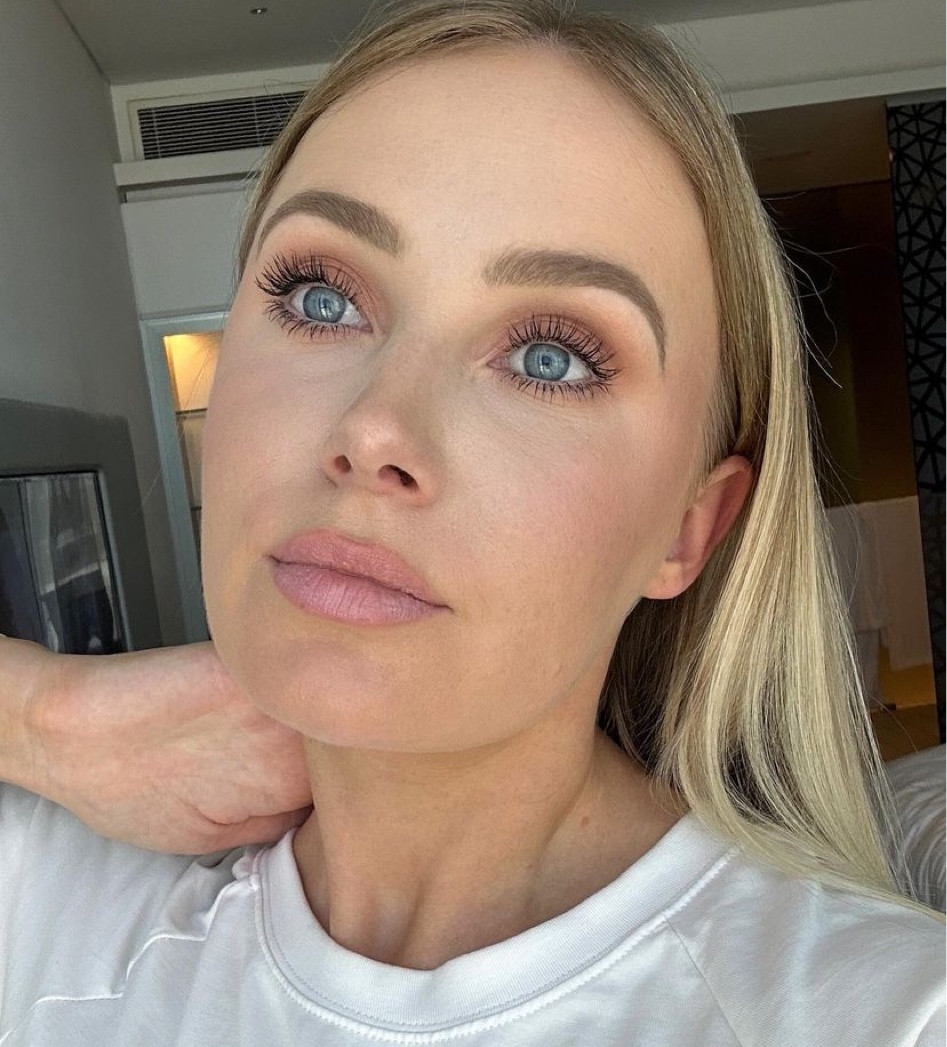 ❤️ Shop the exact mascara and similar makeup products to recreate this look!

#LTKFind #LTKaustralia #LTKbeauty