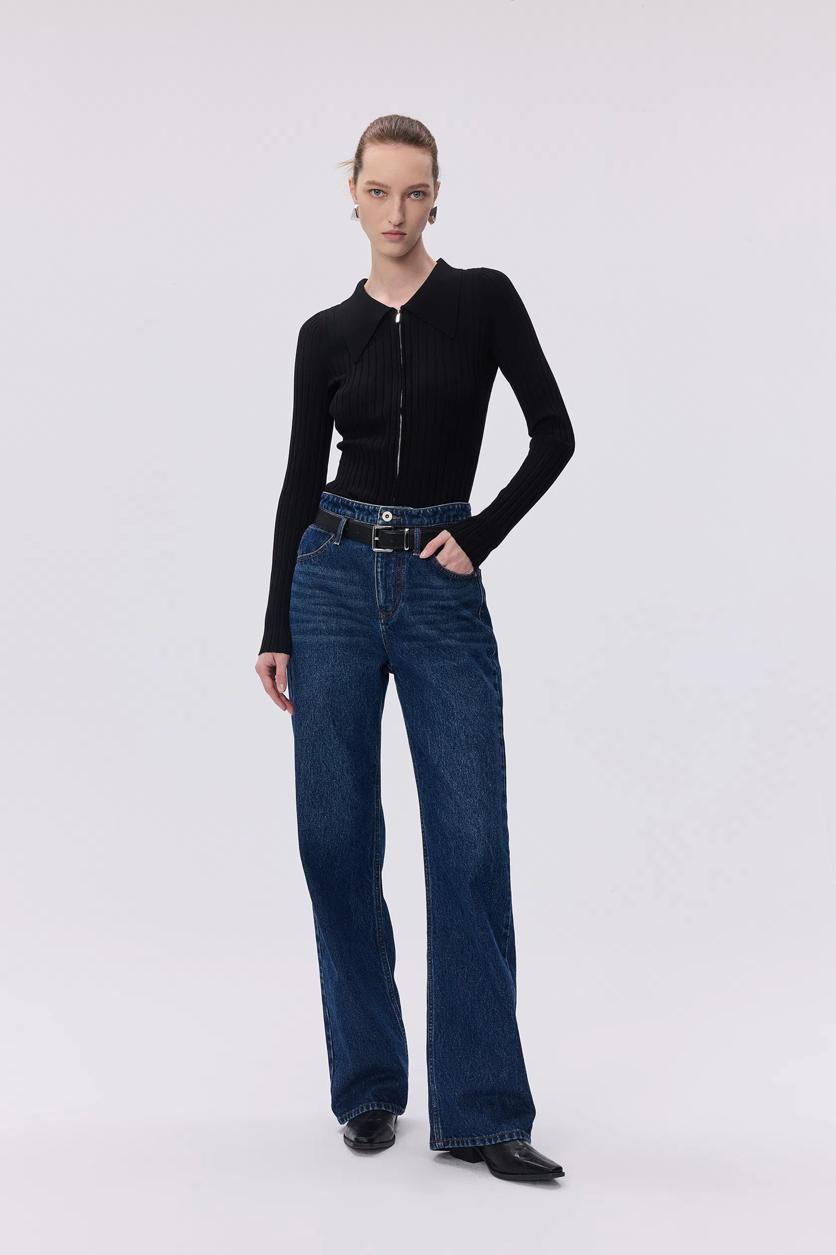 Crisp Removable Belt Straight Jeans in Washed Cotton Denim | Fabrique