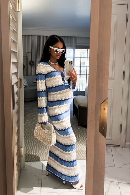 Vacation outfit ideas 
Shopbop knit dress wearing an XS
Nordstrom white sandals under $75!
Seashell bag
