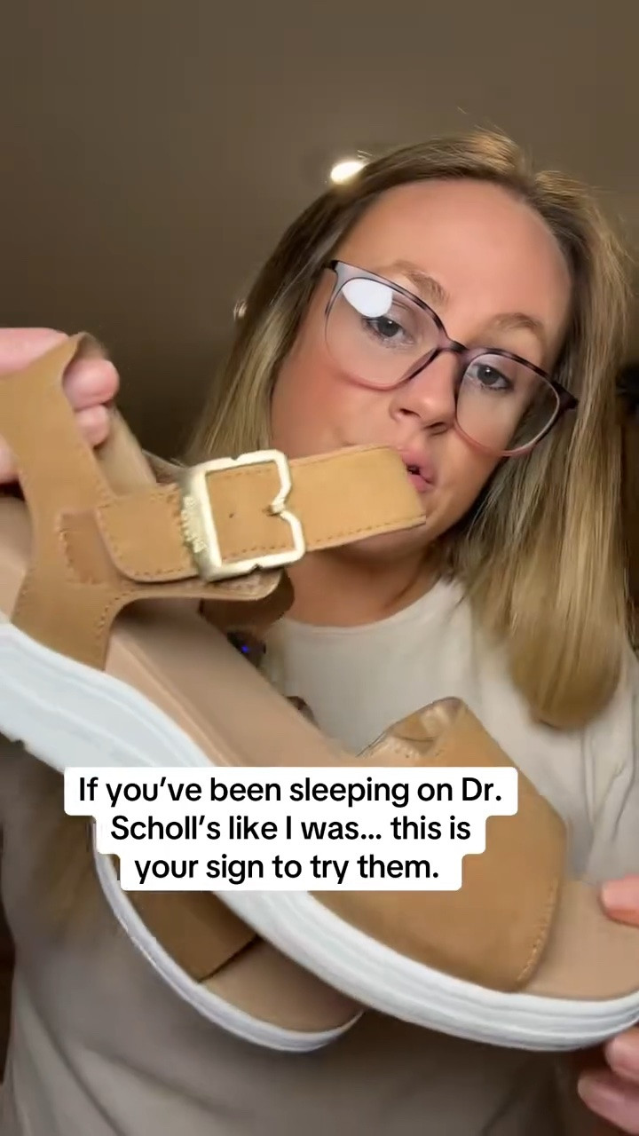 Supportive Summer Sandals That Are Still Cute These comfy sandals are proof you don’t have to sacrifice style for comfort. Perfect for busy moms, vacations, errands, teacher outfits, or everyday summer looks.

#LTKootd #LTKmomlife