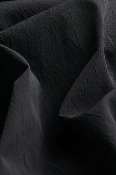 Pleated Dress - Square Neckline - Sleeveless - Black - Ladies | H&M US | H&M (US, CA, MX)