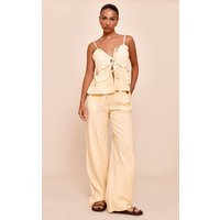 Butter Yellow Textured Mid Rise Wide Leg Trousers Co-ord | PrettyLittleThing US