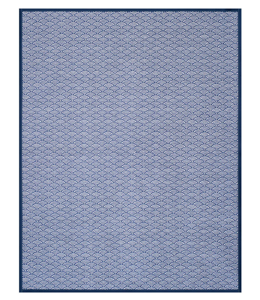Brewster Scallops Throw Blanket | ChappyWrap | ChappyWrap
