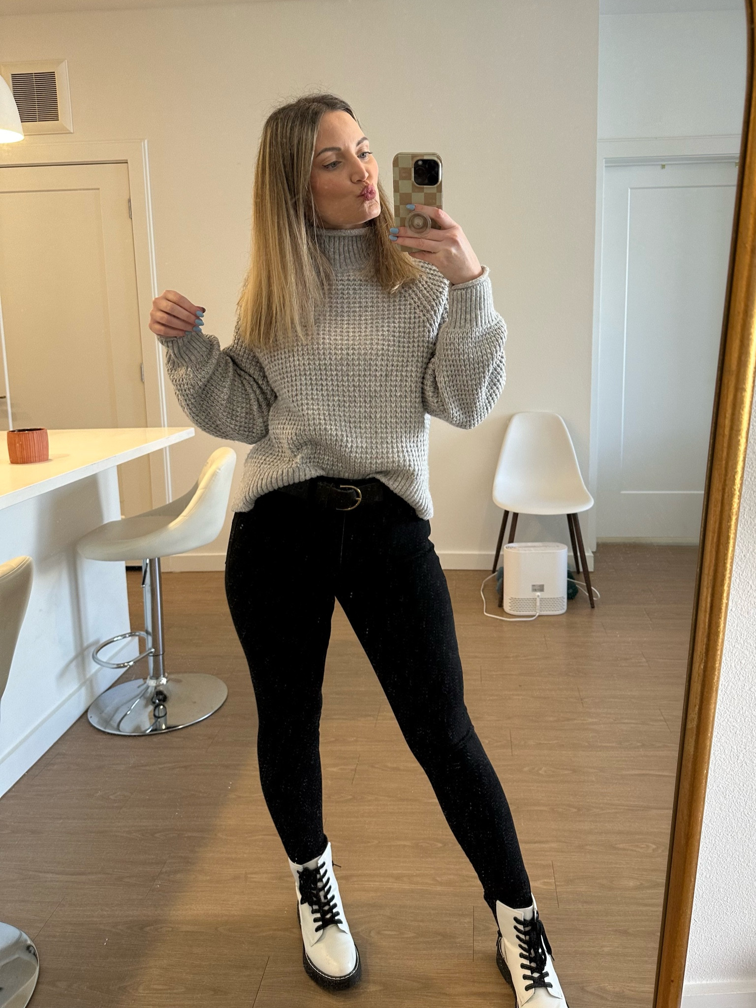 cold weather outfit, grey sweater outfit, doc martens outfit 
