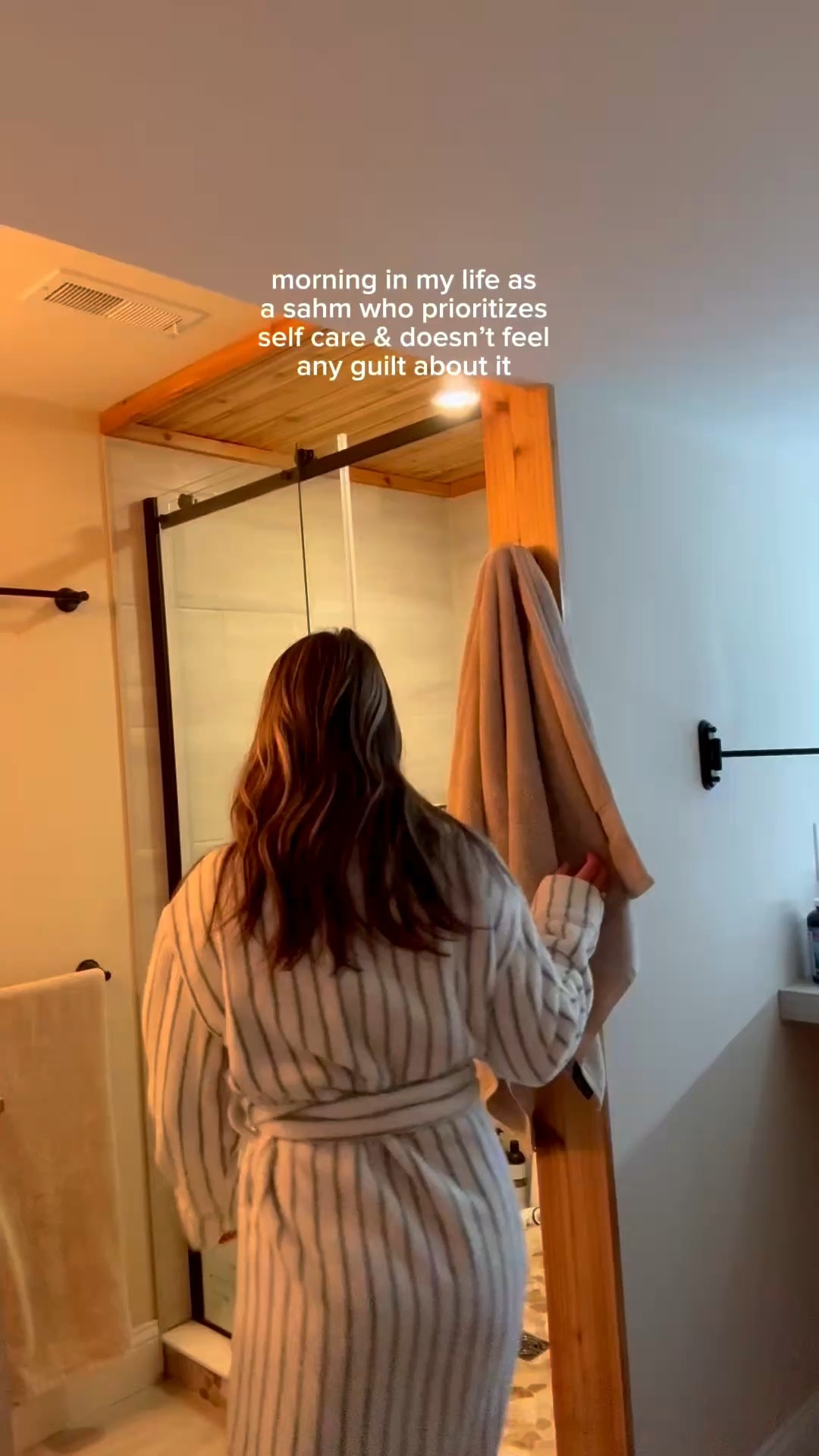 self care as a mom is an absolute non-negotiable & I’ll always find a way. loving @joineby support bralette & panty to make me feel more put together in such an easy but comfortable way 🫶🏻 comment BRA to be sent the 🔗 to all my favorites that don’t dig in, are comfy all day, and are amazing for lymphatic drainage because they don’t squeeze you all day 💕 code fitbykikiFS15 to save! 