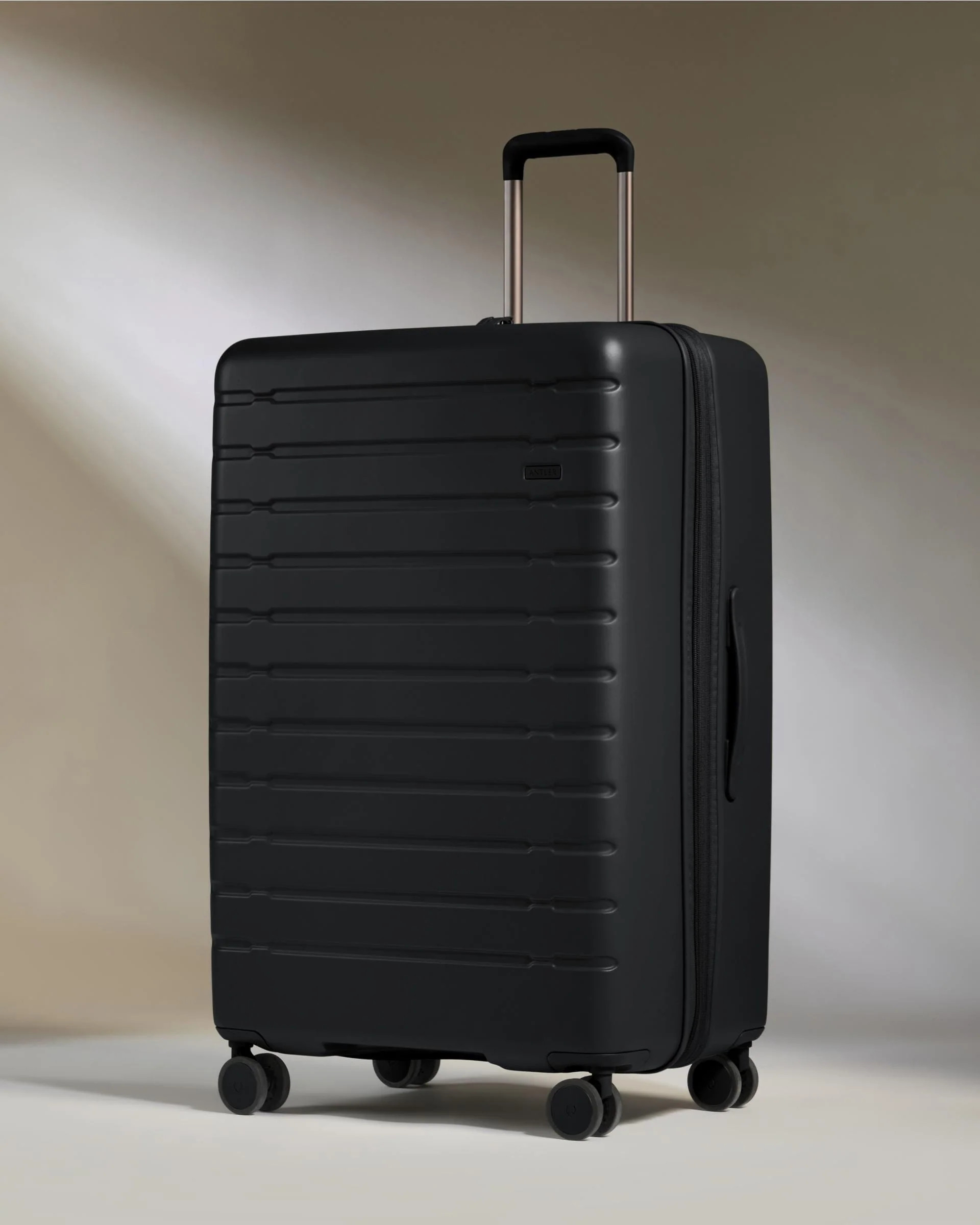 Stamford 2.0 Large Suitcase Black | Hard Luggage | Antler UK | Antler UK