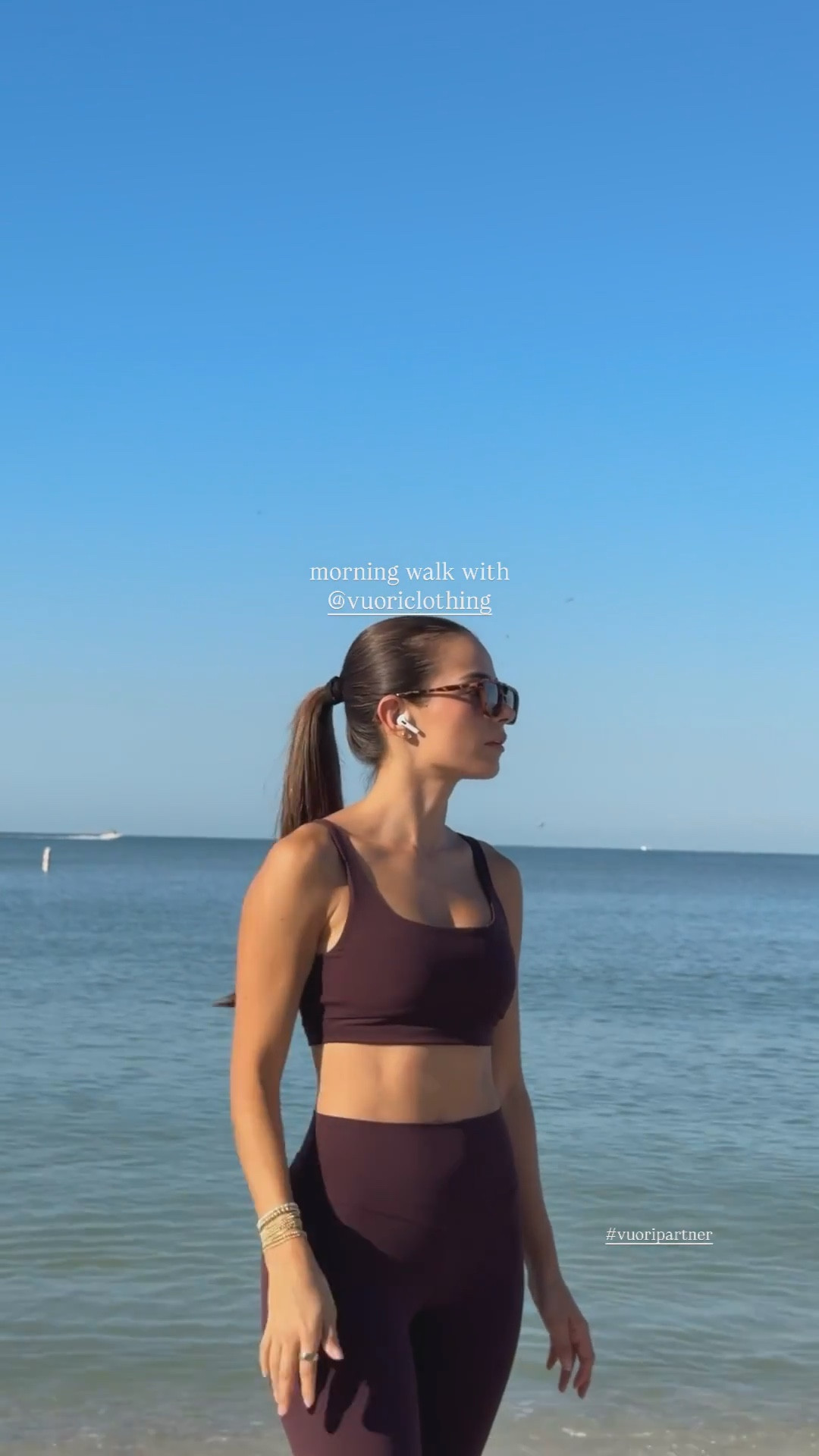 wearing the AllTheForm™️ Bra and Legging - Size Small ! #vuoripartner @vuoriclothing 


#LTKActive