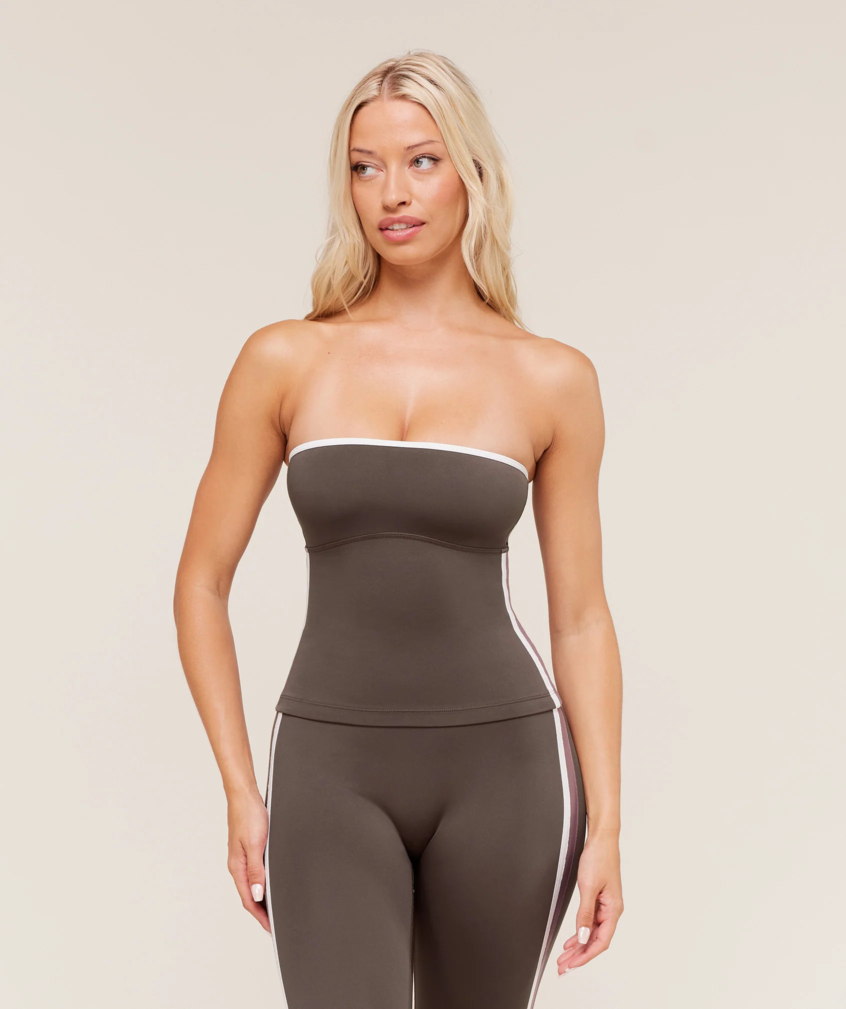 Gymshark Piping Bandeau With Shelf - Walnut Brown/Chestnut Pink/Soft White | Gymshark US