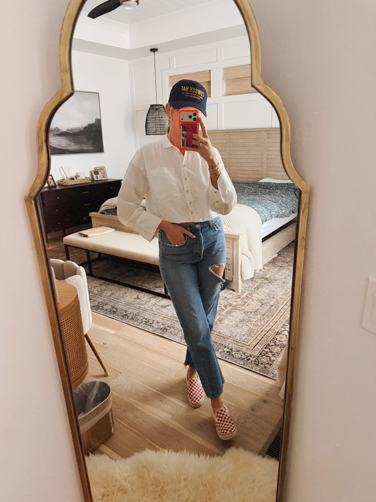 Another day, another button-down... these shirts have been my favorite while nursing 🤱🏼 and both the blouse and hat are on major SALE! 🤩

#LTKootd #LTKmomlife #LTKgrwm